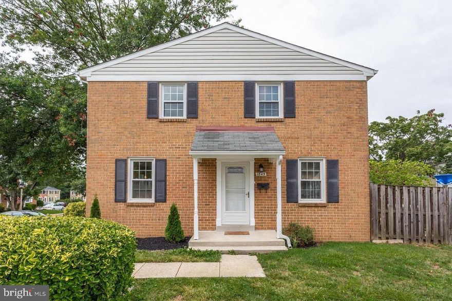Updated, Pet-Friendly End-Unit Townhome in Central Crofton

Beautifully refreshed 3BR, 2 full/2 half bath end-unit with modern upgrades throughout. New luxury vinyl plank flooring in the living room, stairs, and entire upper level. Fresh flooring in the laundry area plus carpeted lower-level steps and room for easy maintenance. Renovated kitchen with granite countertops and updated cabinetry. Light-filled master bedroom with brand-new flooring. Owned solar panels for energy savings. Family and pet-friendly layout with flexible lower-level space perfect for a bonus room. Convenient location near shopping, dining, parks, and major roadways.