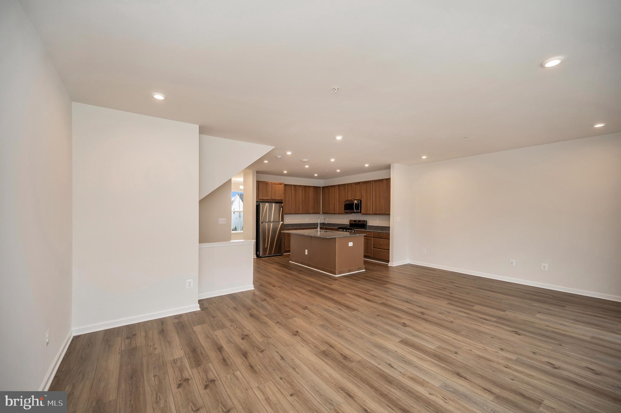 EMBREY MILL - Residential Lease