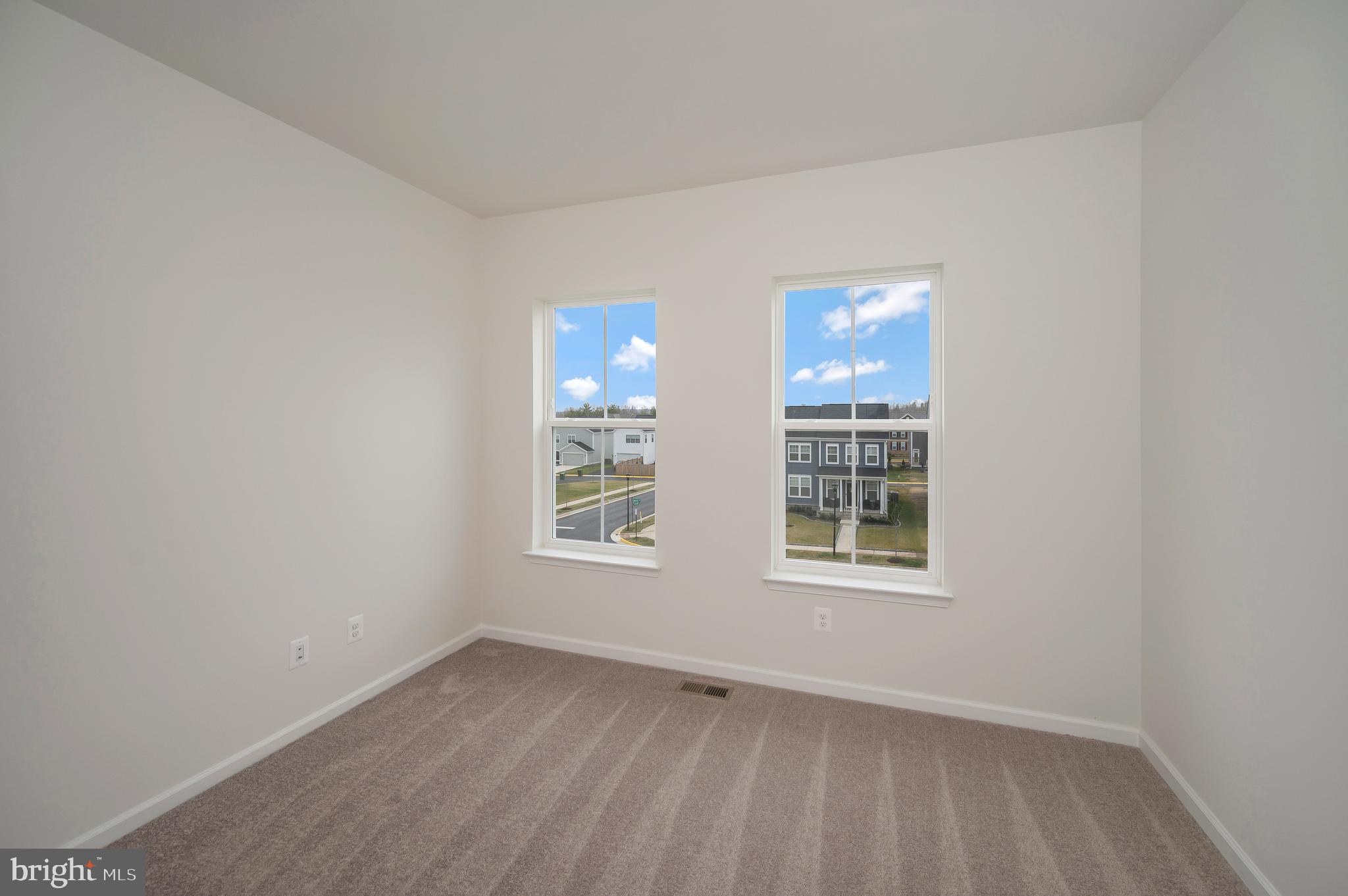 EMBREY MILL - Residential Lease