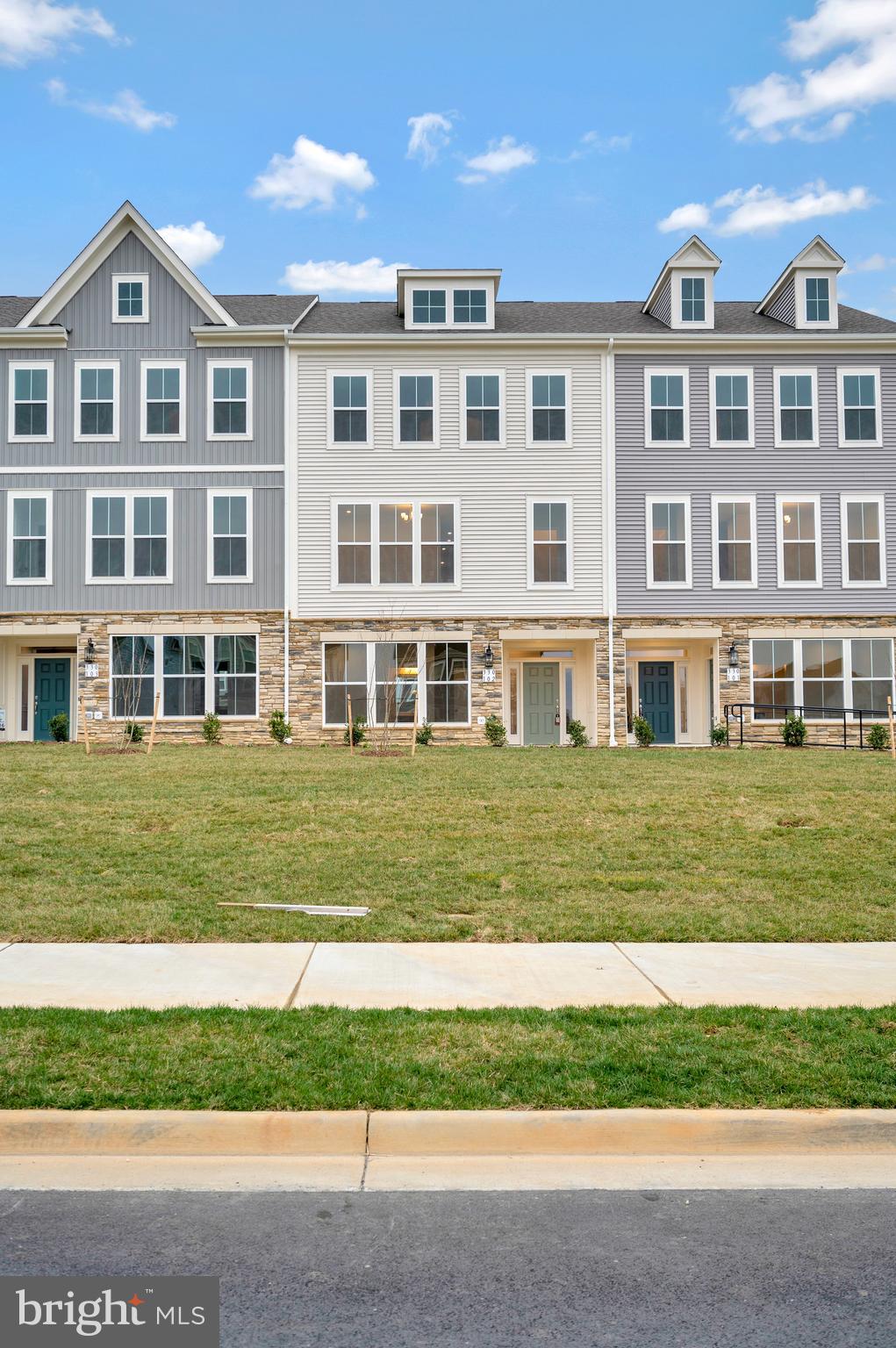 EMBREY MILL - Residential Lease