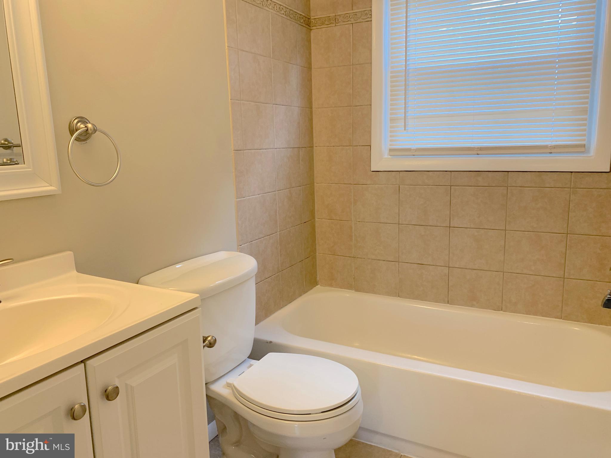 CROFTON TOWNE - Residential