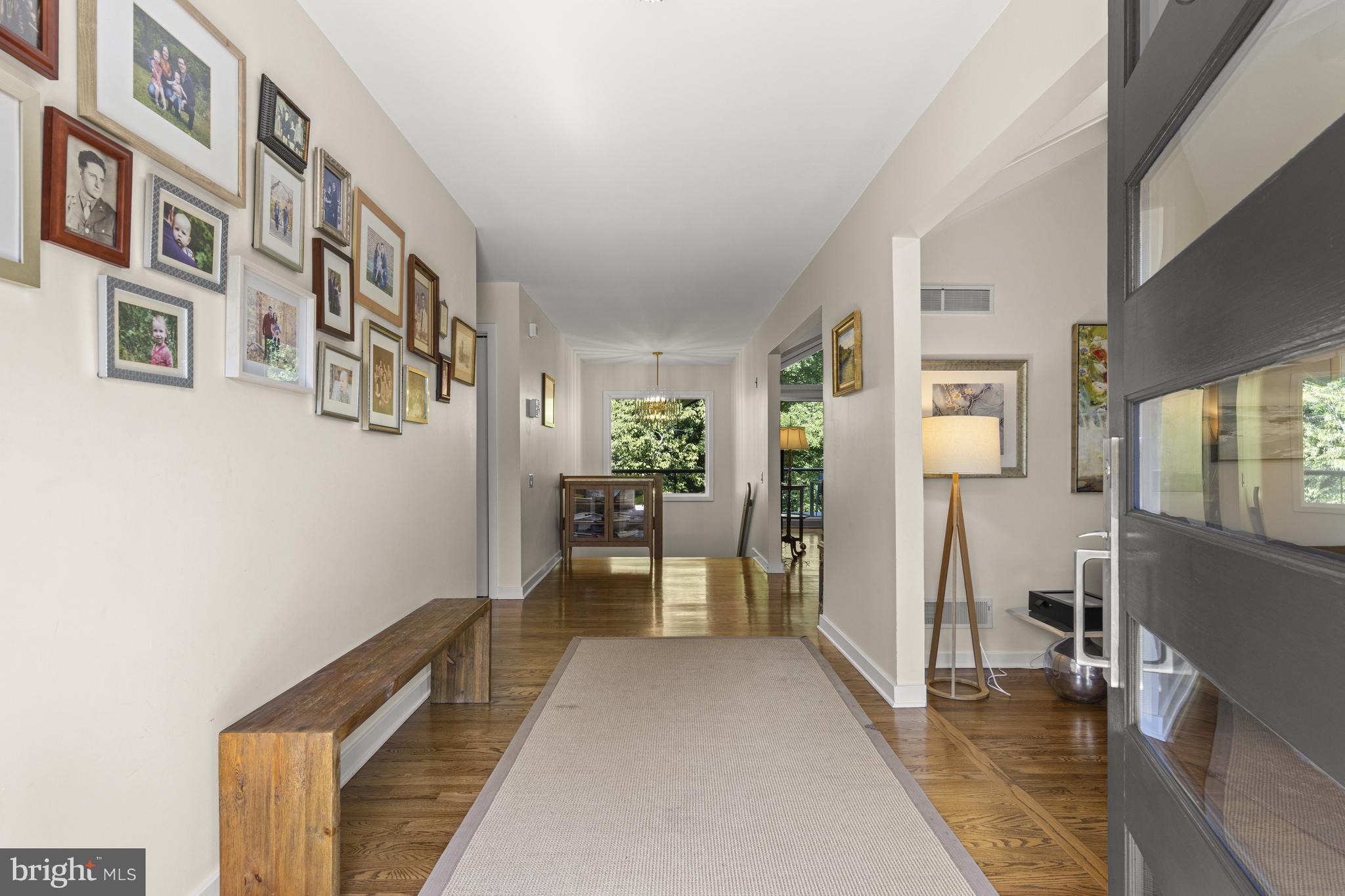 8 MOZART DRIVE W