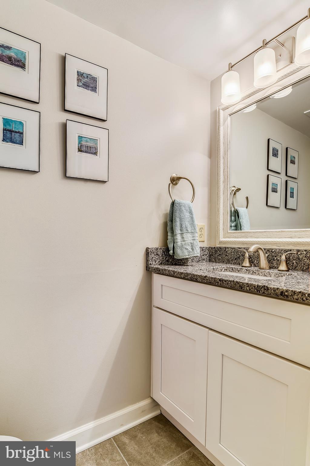 SUNNYSIDE - Residential