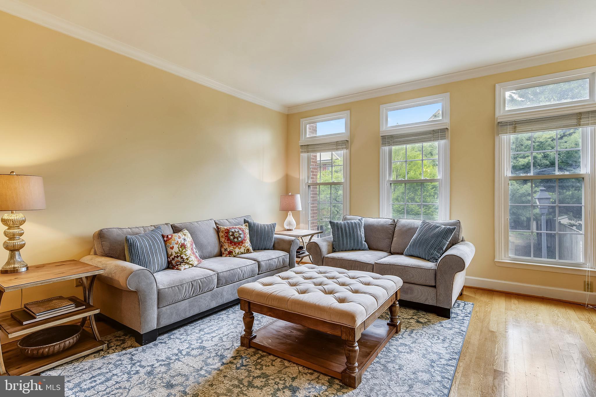 SUNNYSIDE - Residential