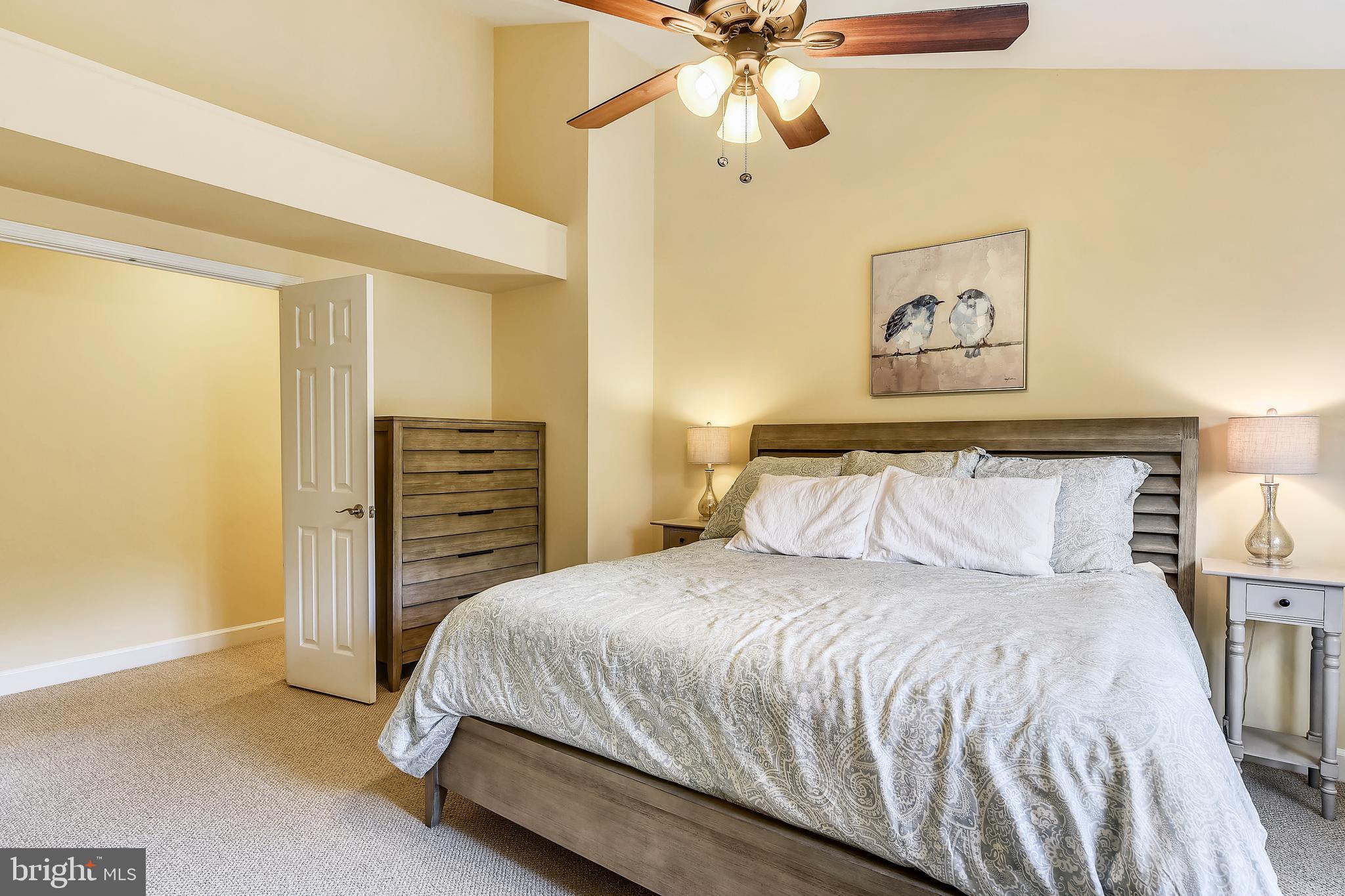 SUNNYSIDE - Residential