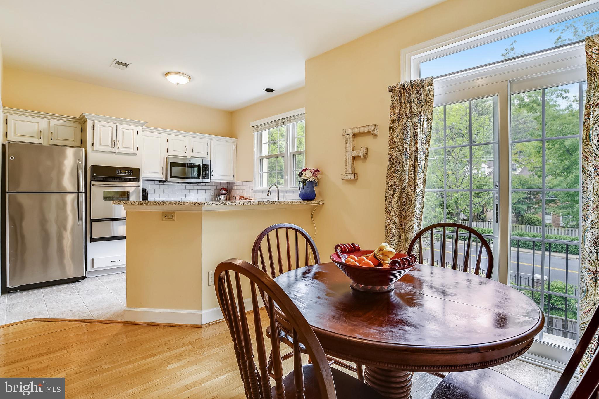 SUNNYSIDE - Residential