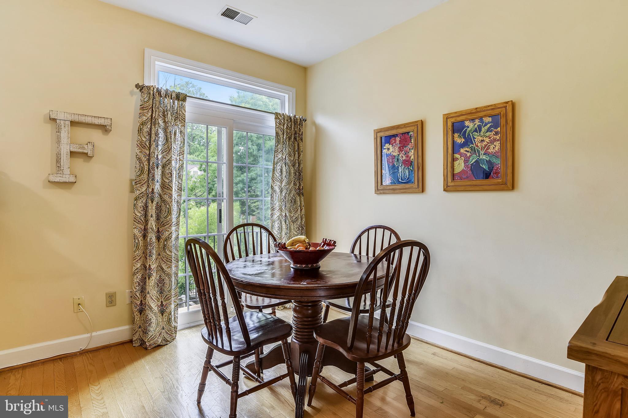 SUNNYSIDE - Residential