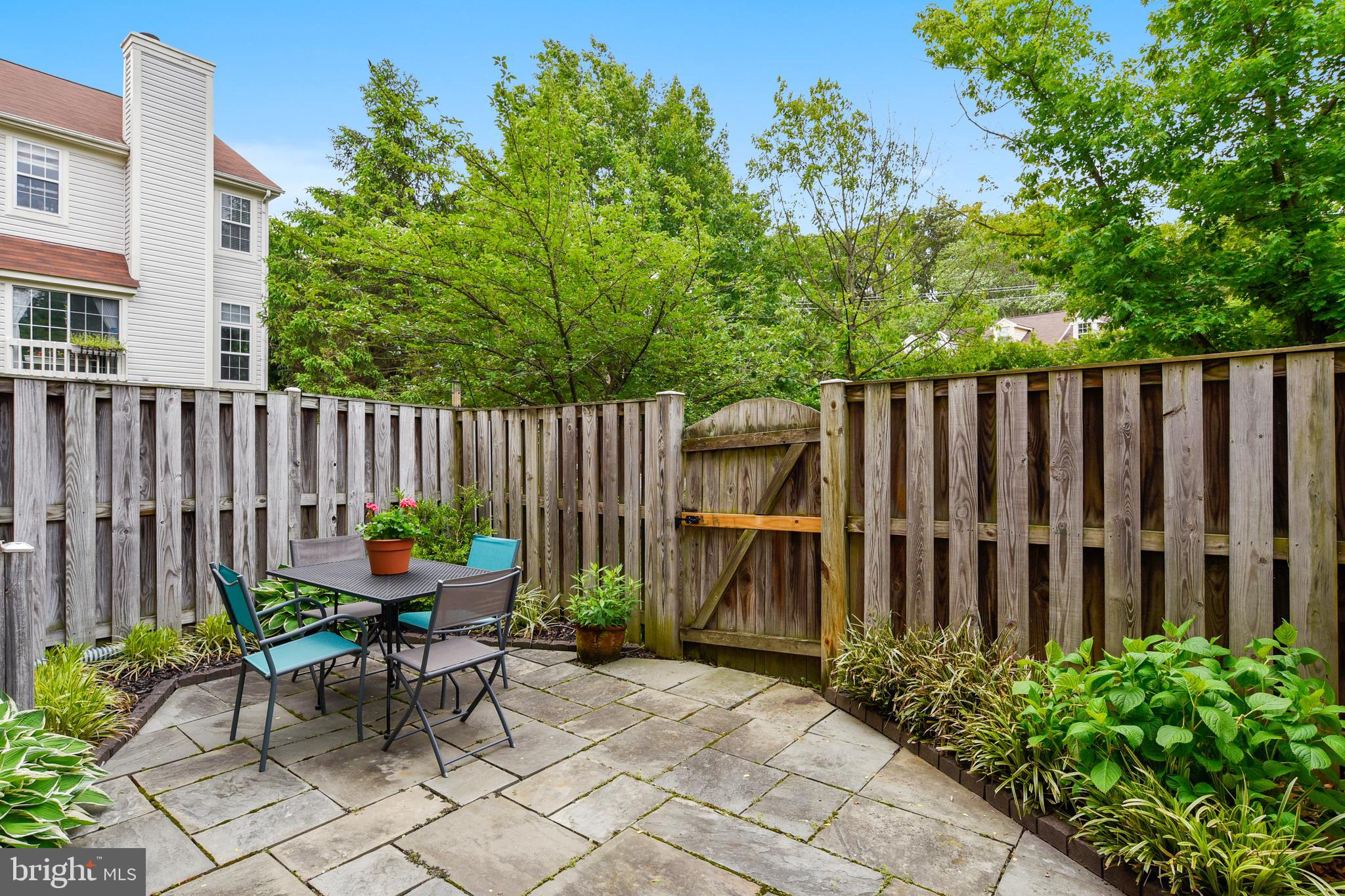 SUNNYSIDE - Residential