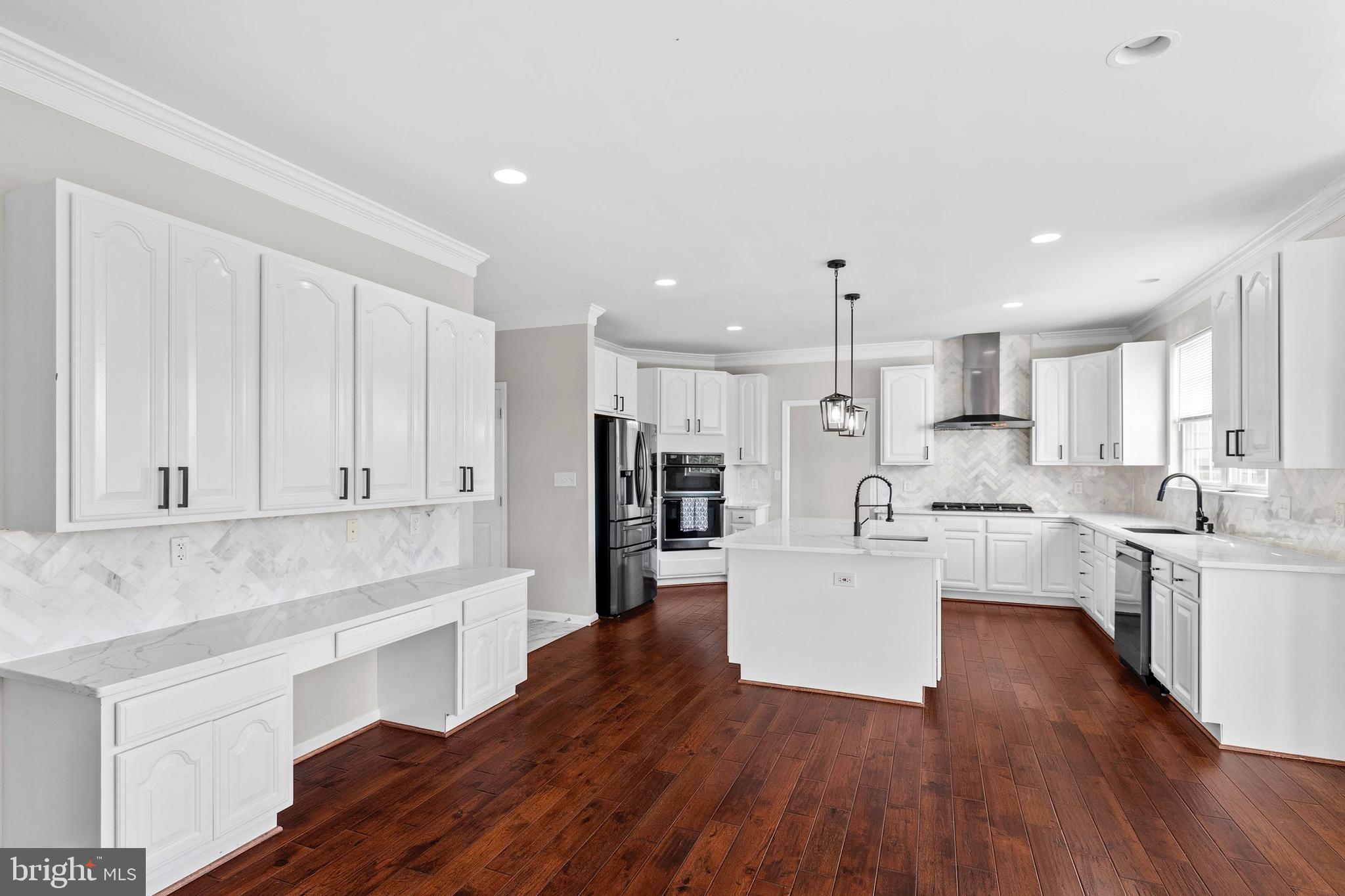 POTOMAC POINT - Residential