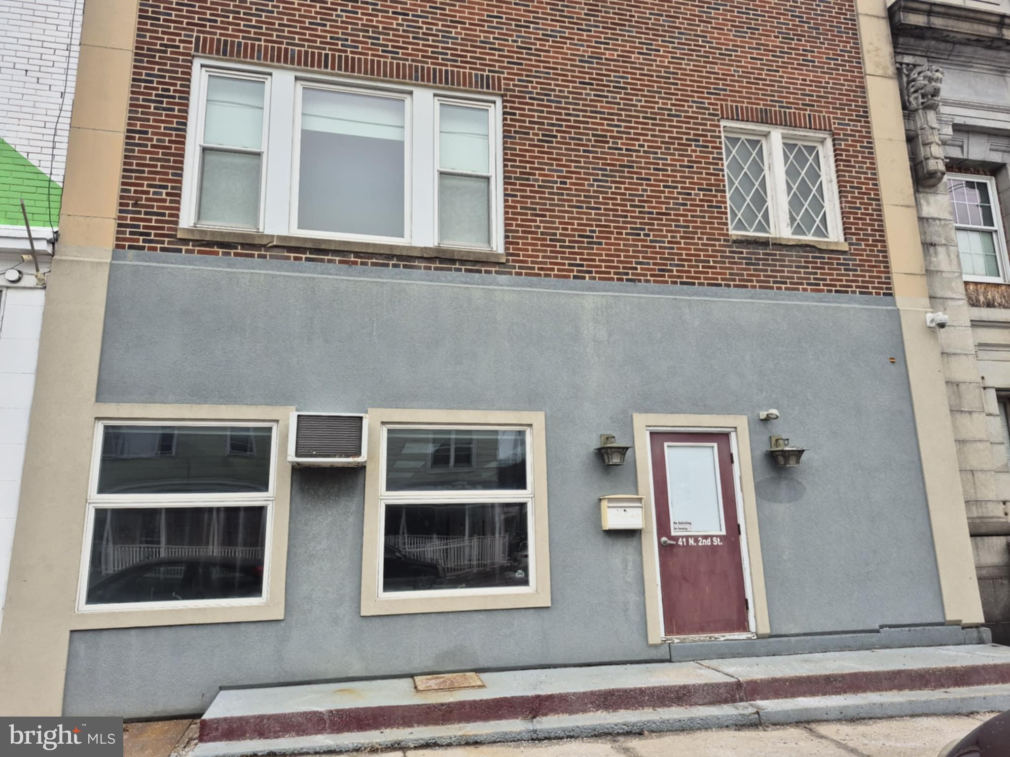 SAINT CLAIR - Commercial Lease