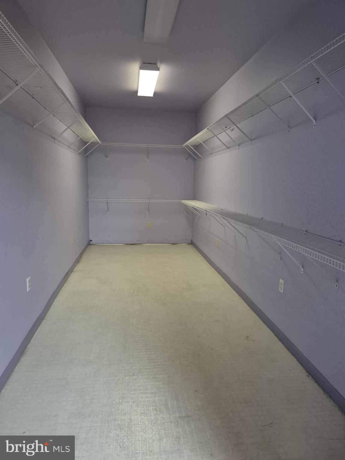 SAINT CLAIR - Commercial Lease