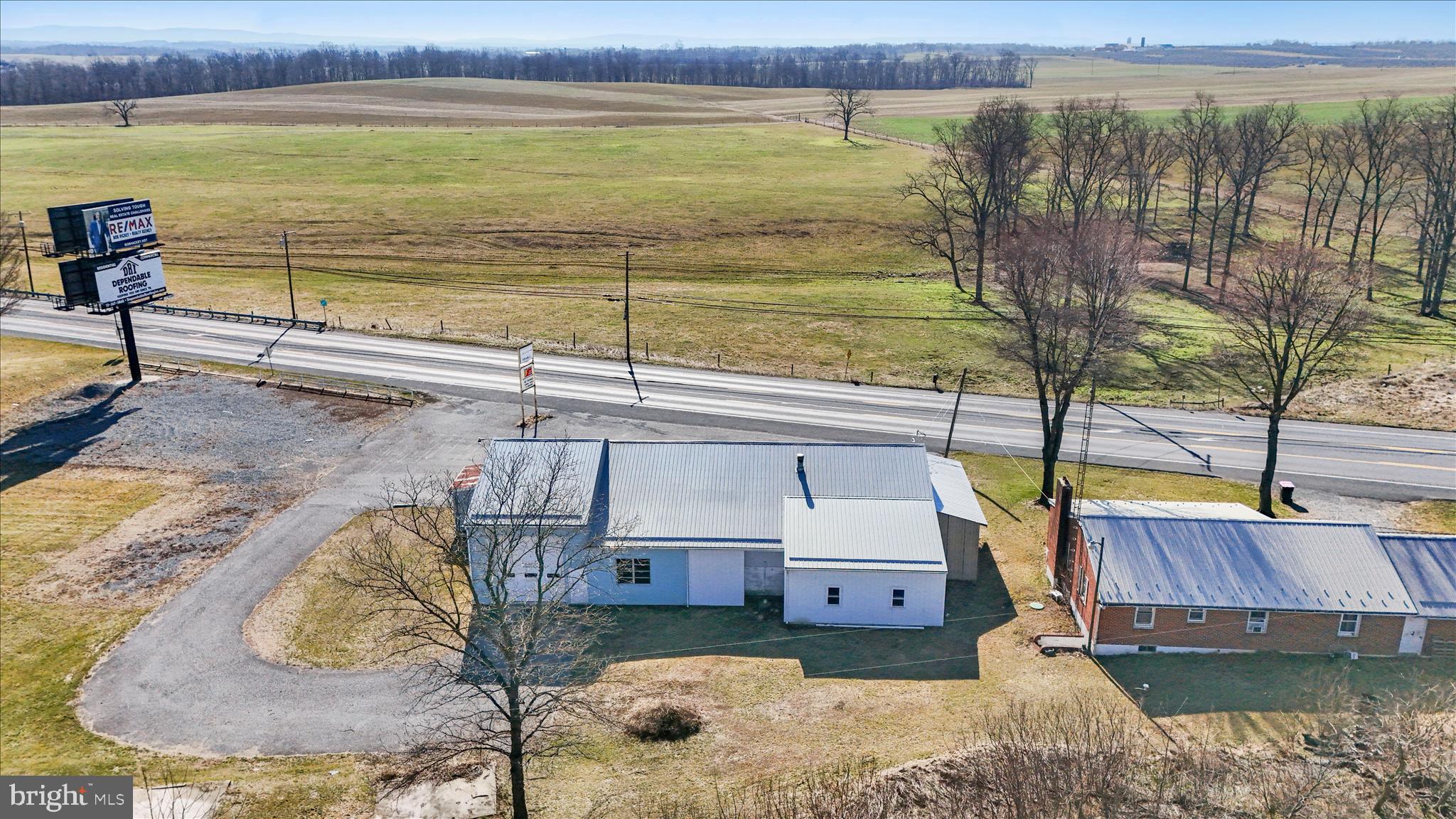 ST THOMAS - Commercial Lease