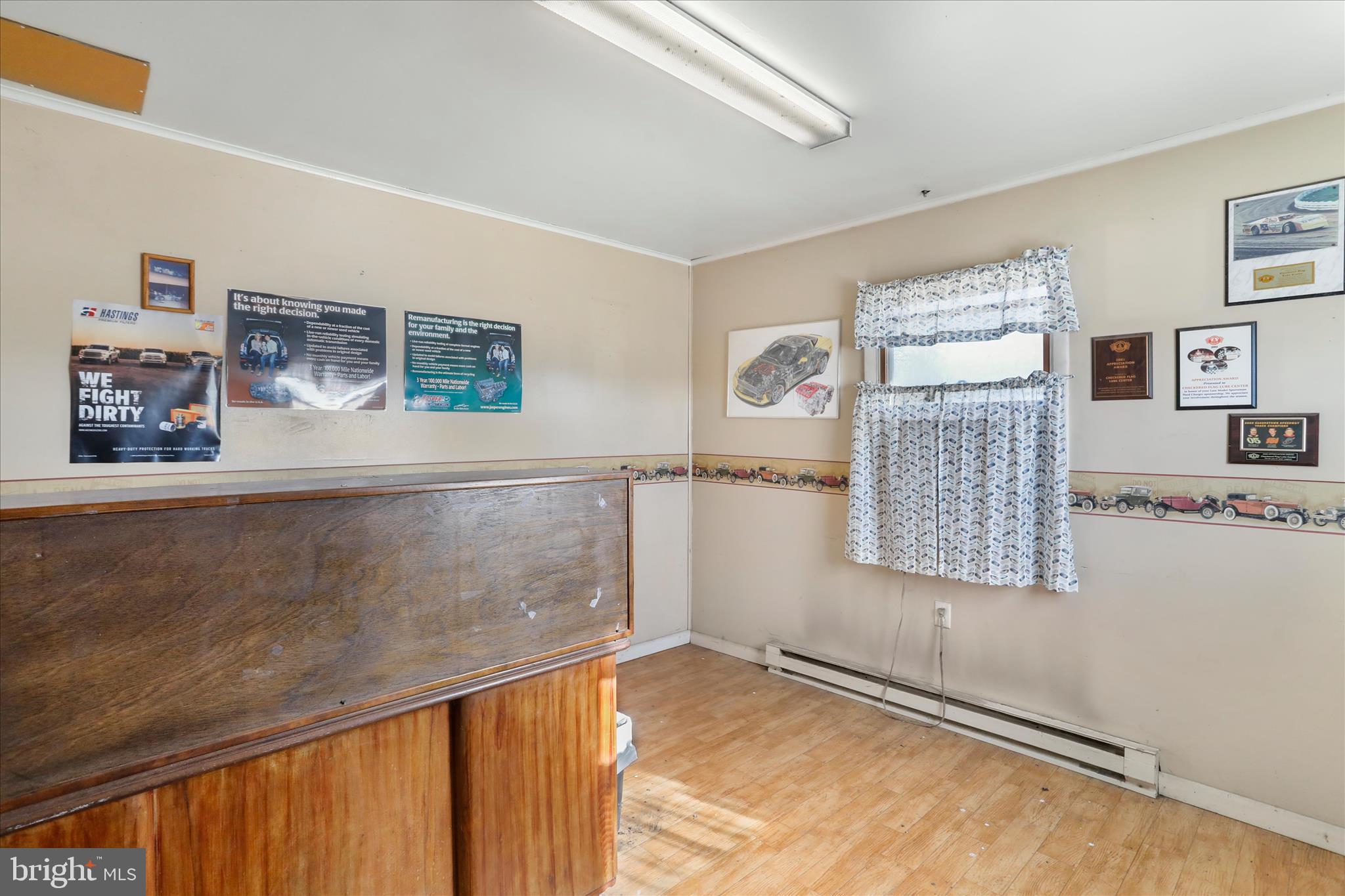 ST THOMAS - Commercial Lease