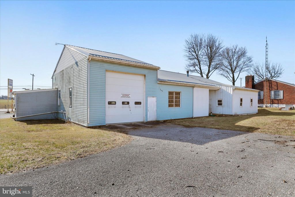 Photo of 8565 Lincoln Way West Way W, SAINT THOMAS, PA 17252 (MLS # PAFL2033156)