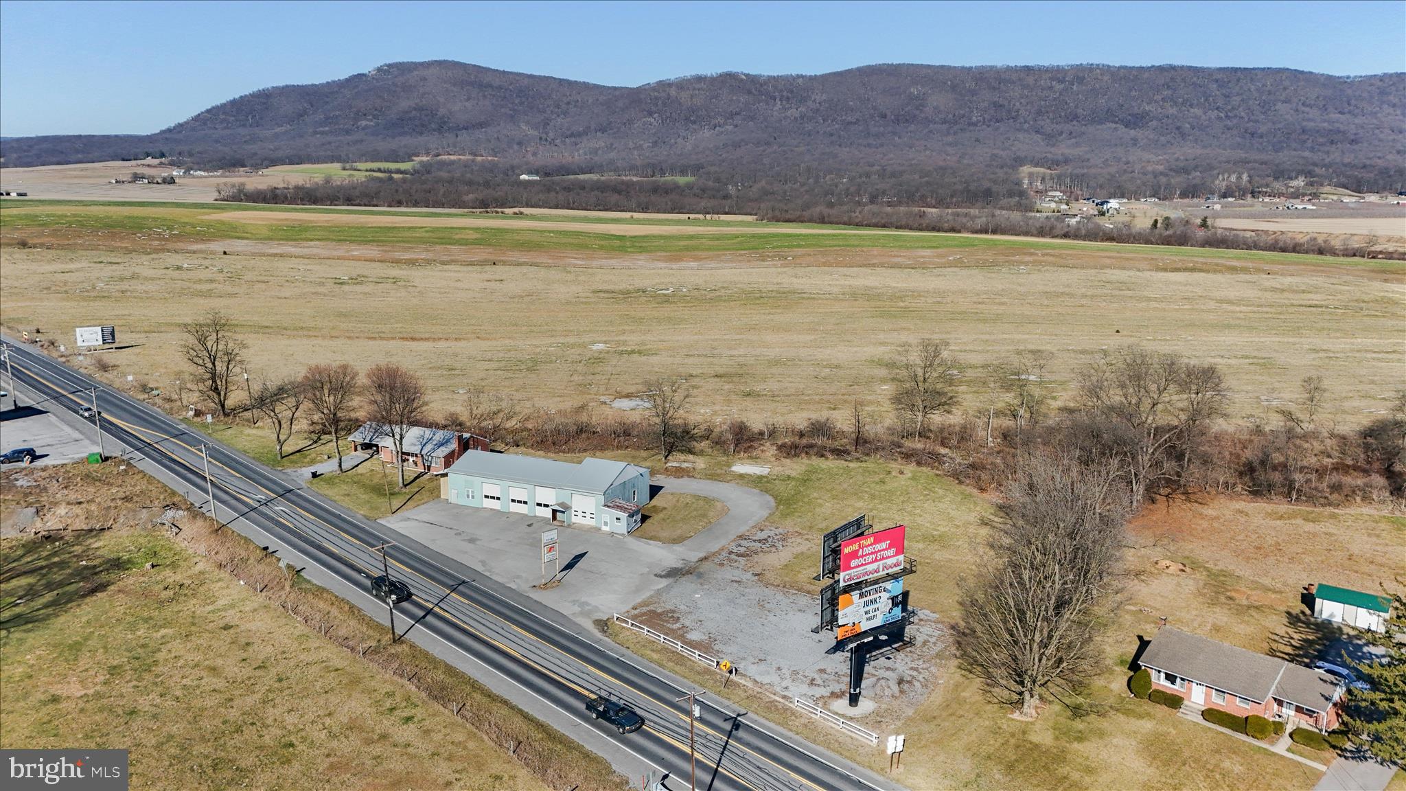 ST THOMAS - Commercial Lease