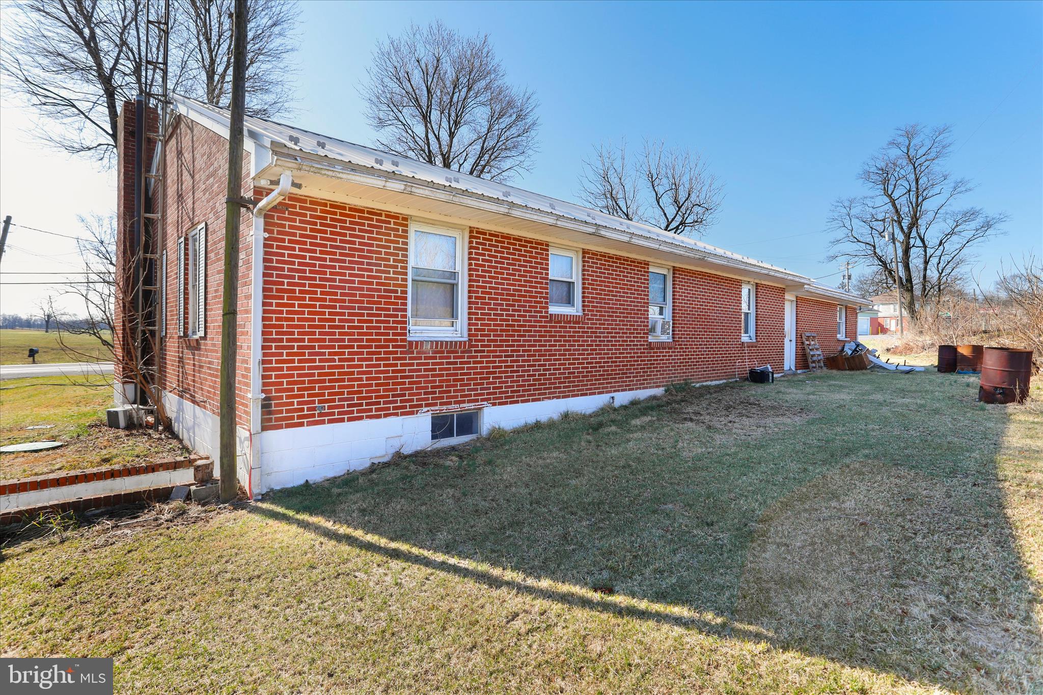 ST THOMAS - Commercial Lease