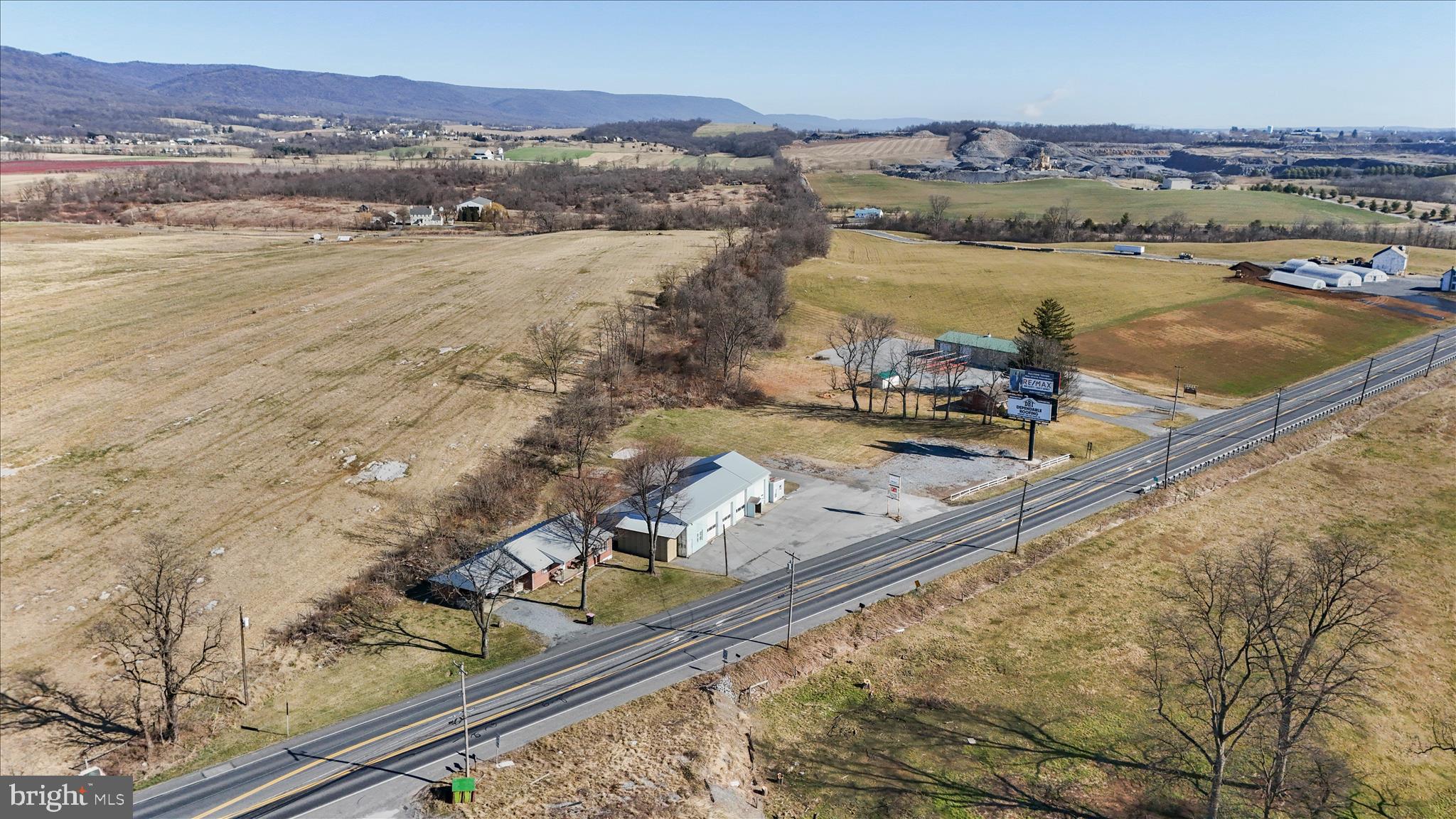 ST THOMAS - Commercial Lease