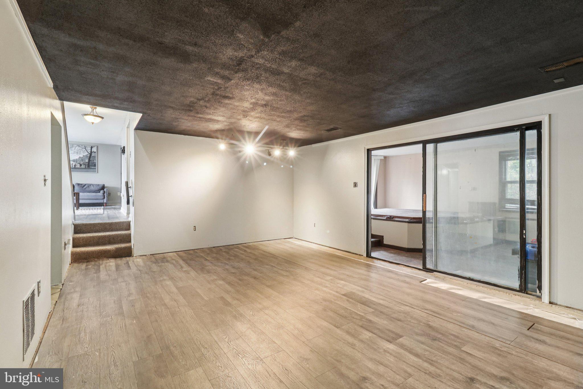 PINEFIELD - Residential