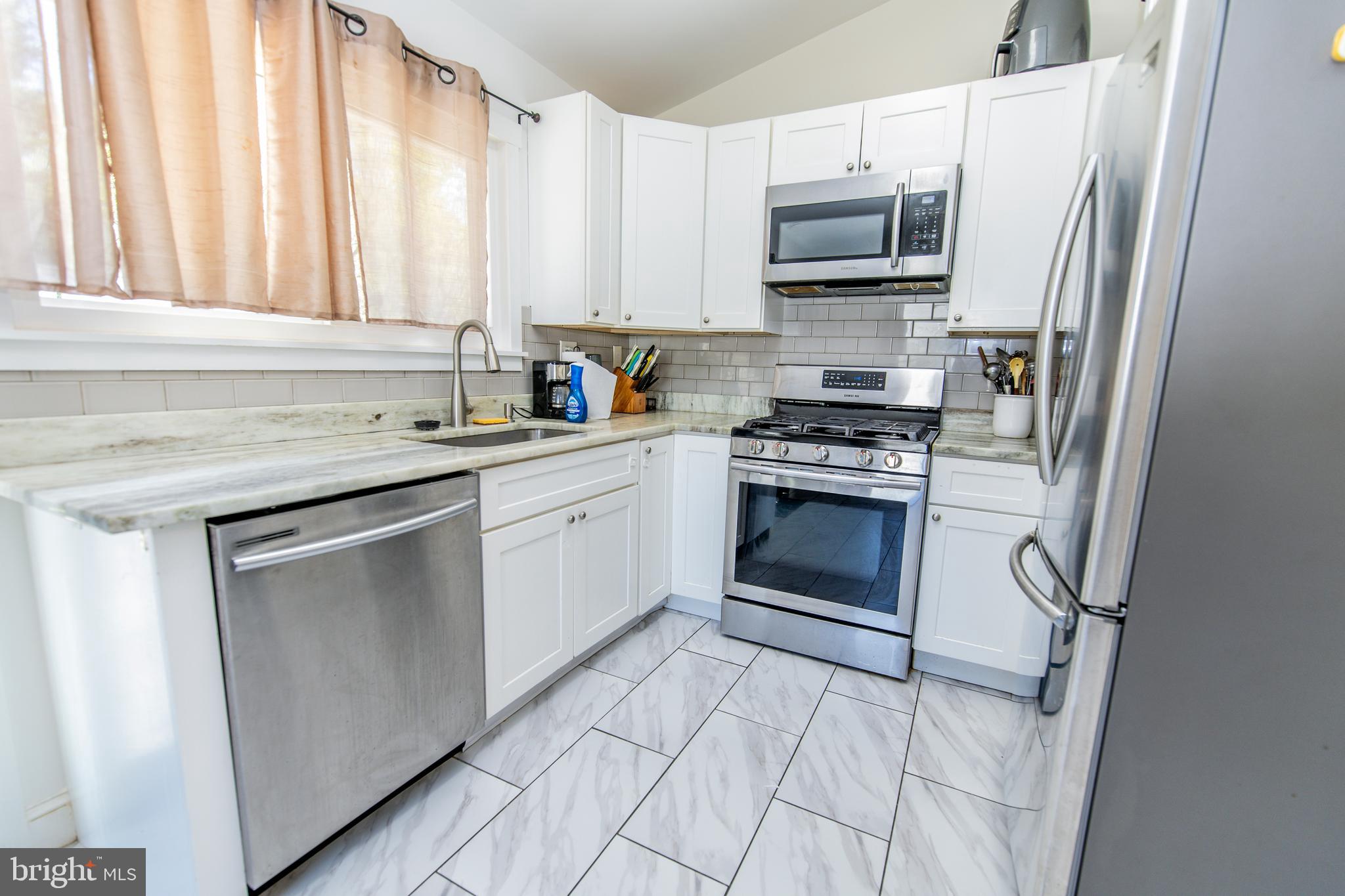 POINTER RIDGE - Residential