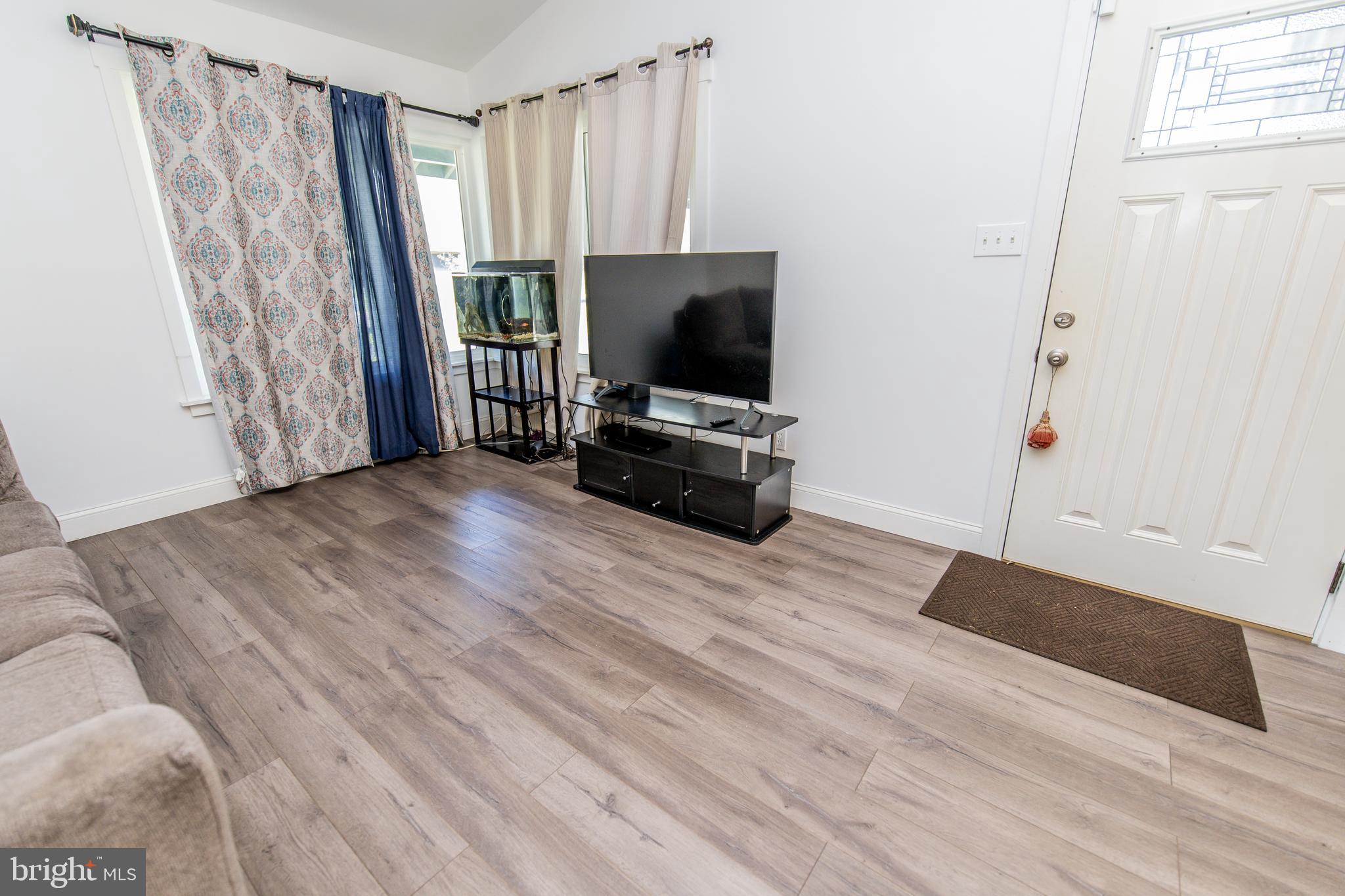 POINTER RIDGE - Residential