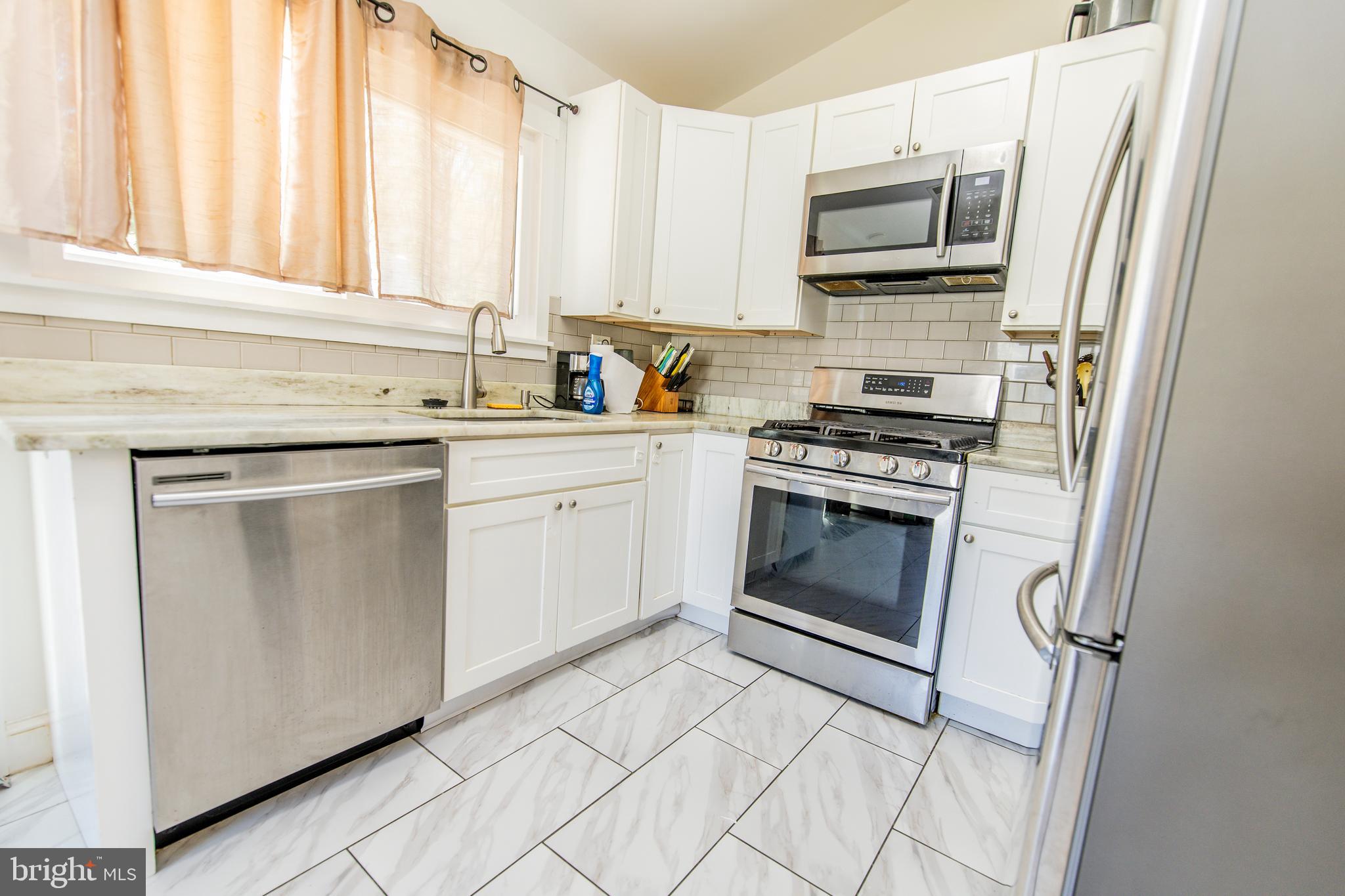 POINTER RIDGE - Residential