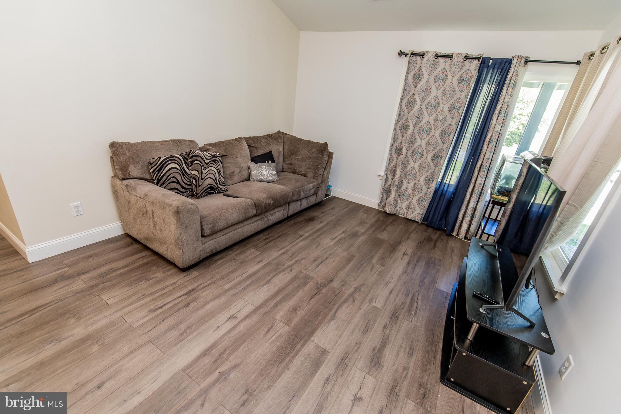 POINTER RIDGE - Residential