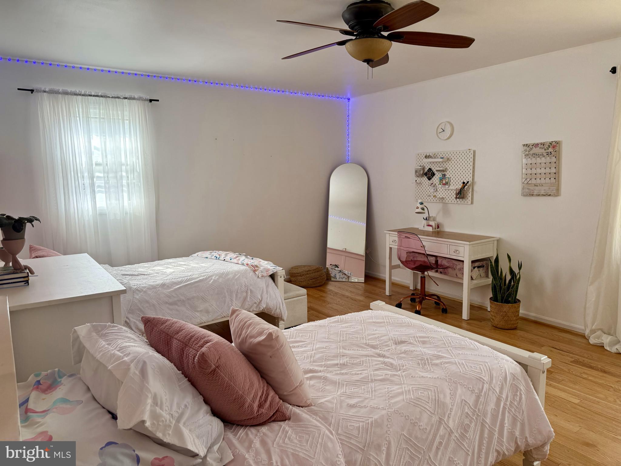 CRESCENT HILLS ESTATES - Residential