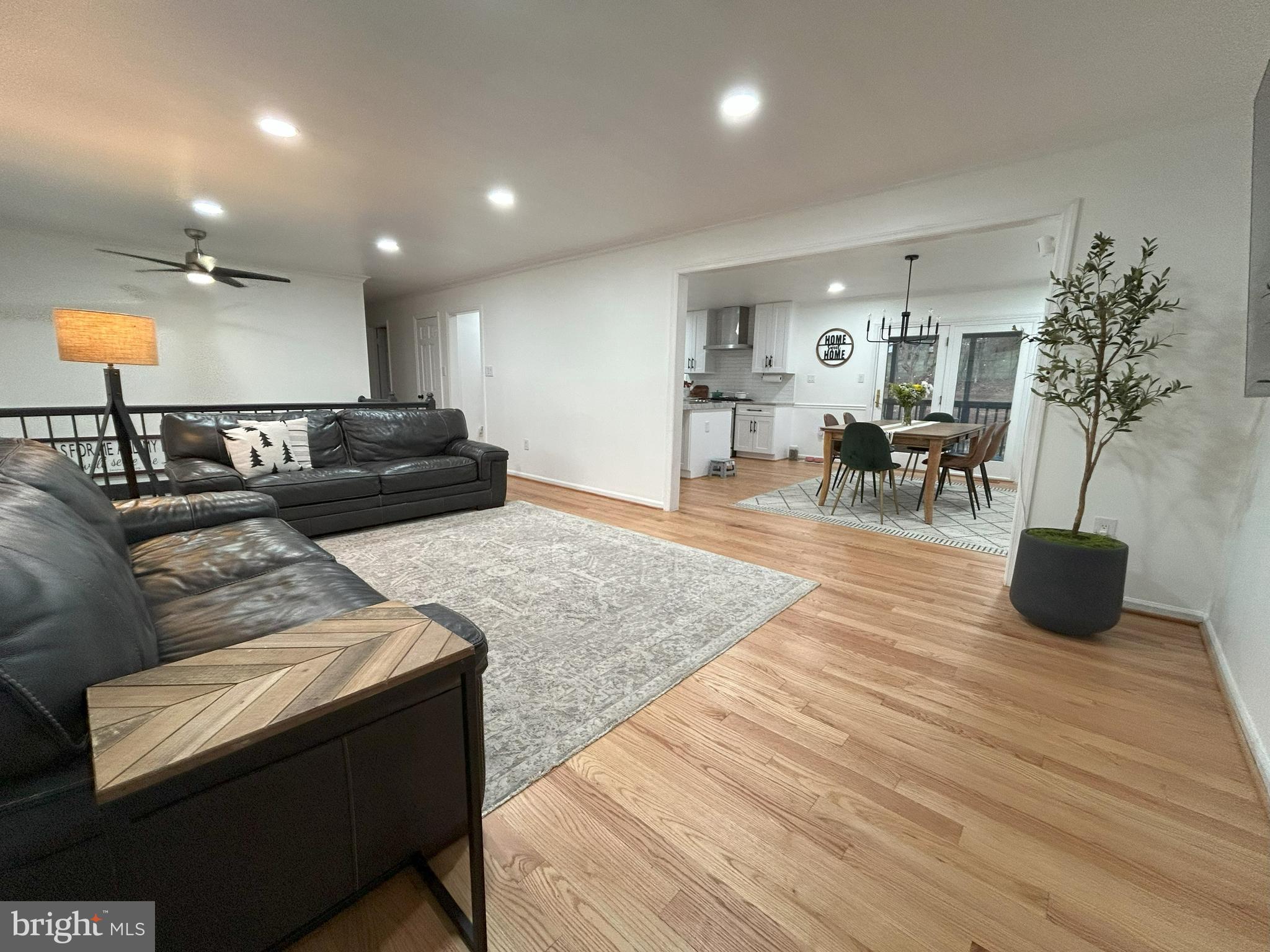 CRESCENT HILLS ESTATES - Residential