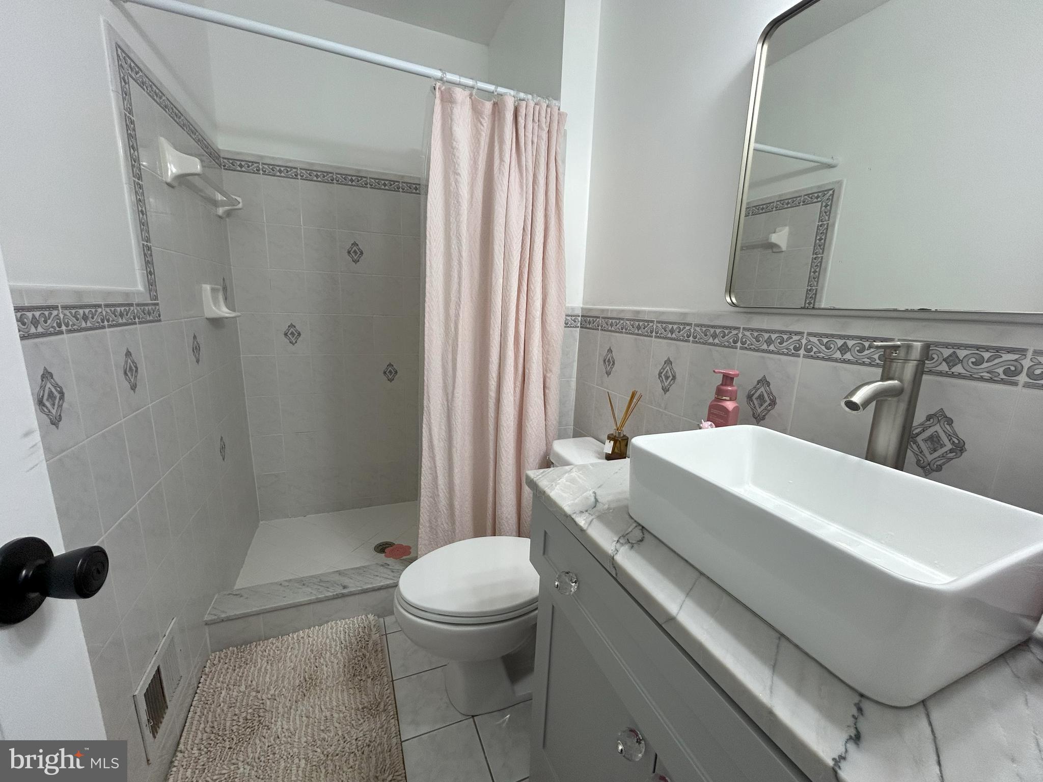 CRESCENT HILLS ESTATES - Residential