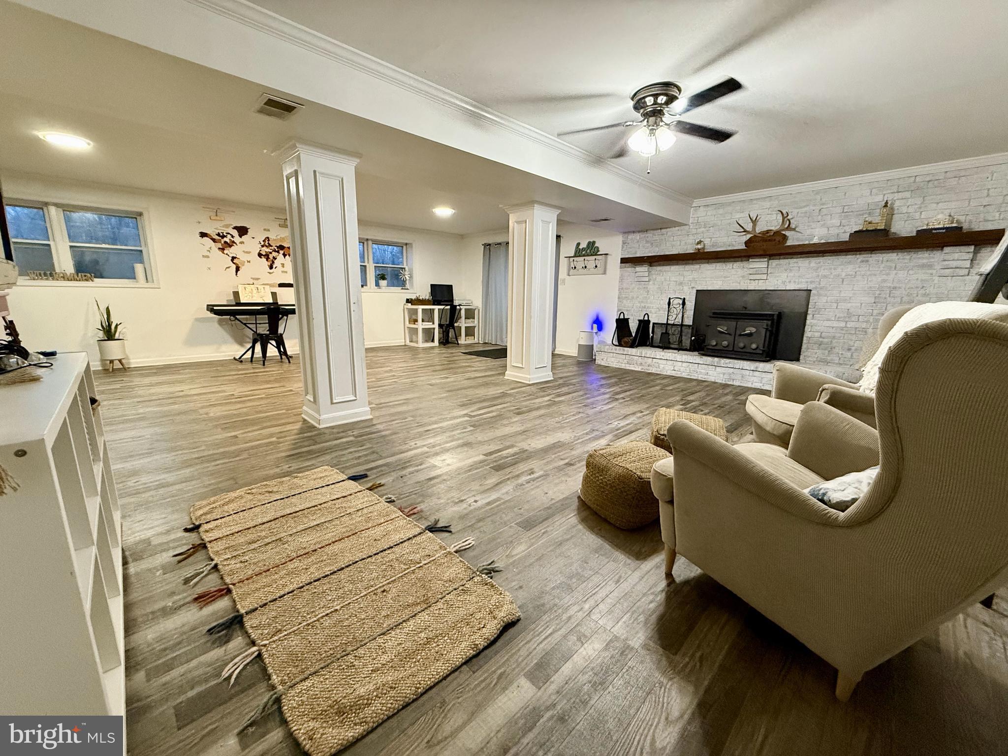 CRESCENT HILLS ESTATES - Residential