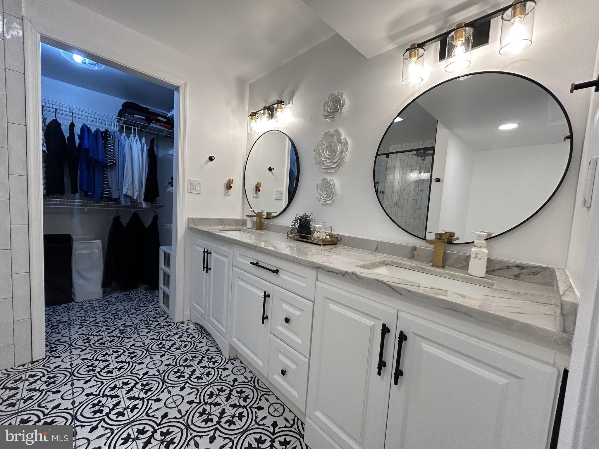 CRESCENT HILLS ESTATES - Residential