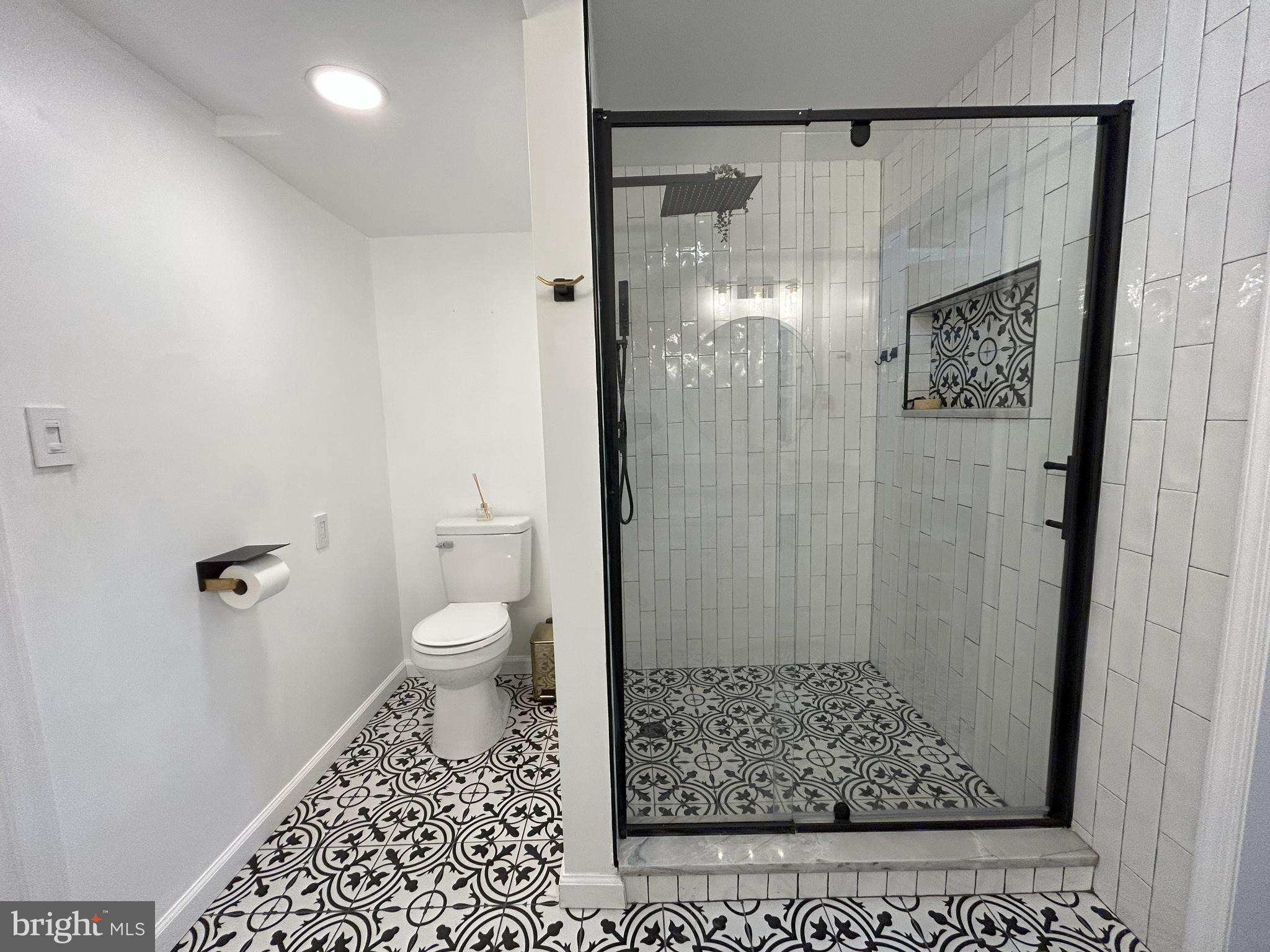 CRESCENT HILLS ESTATES - Residential