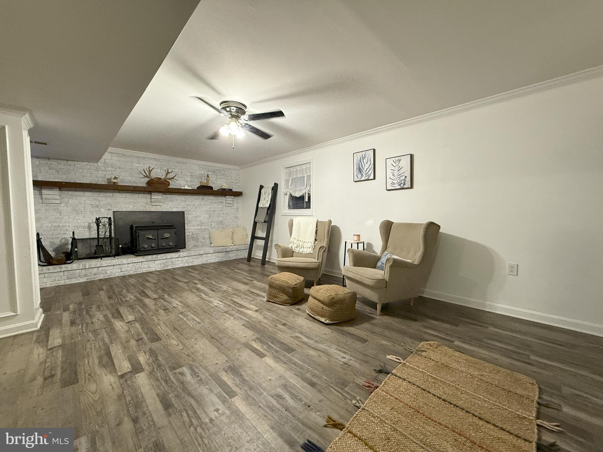 CRESCENT HILLS ESTATES - Residential