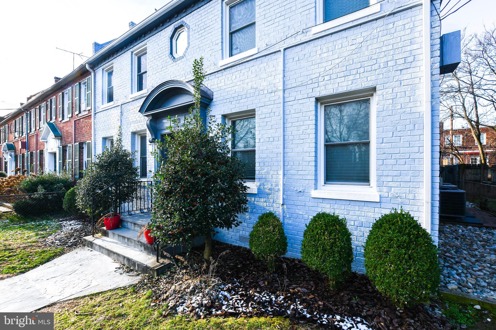 913 QUINCY STREET NE 3