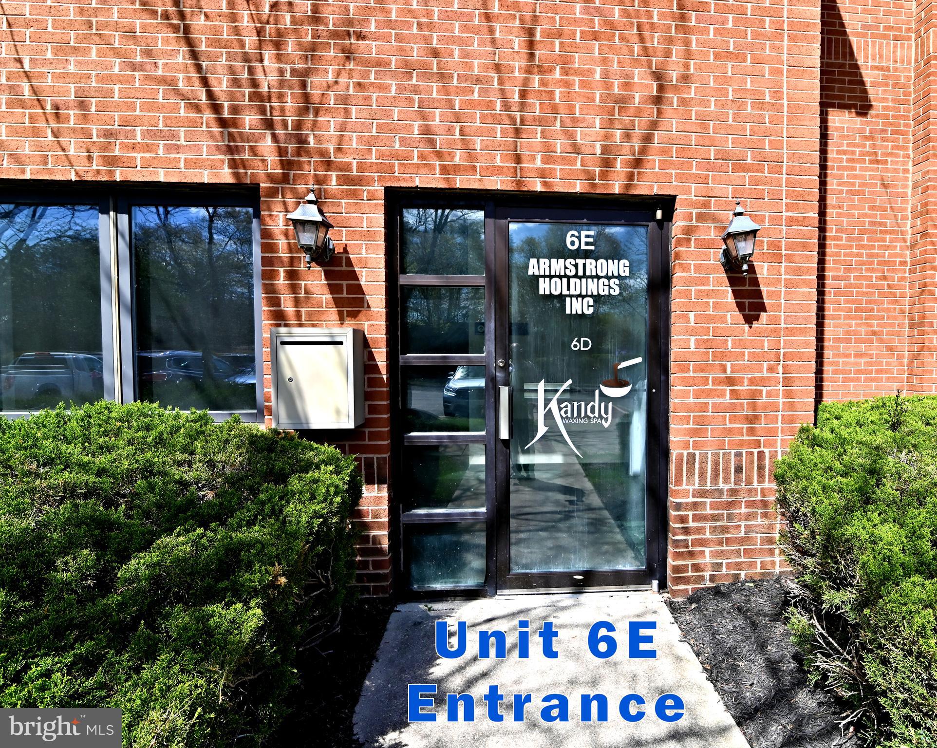 ST CHARLES - Commercial Lease