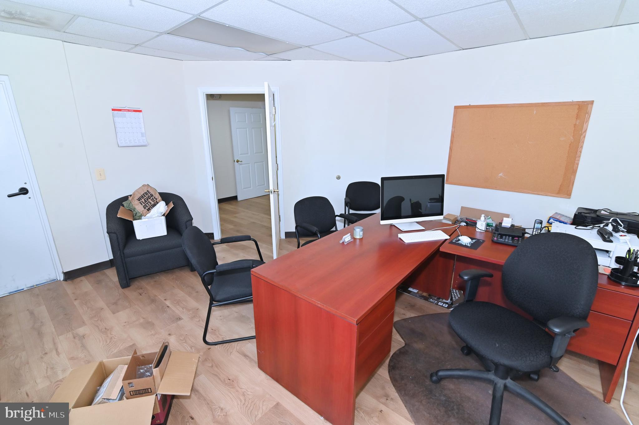 ST CHARLES - Commercial Lease