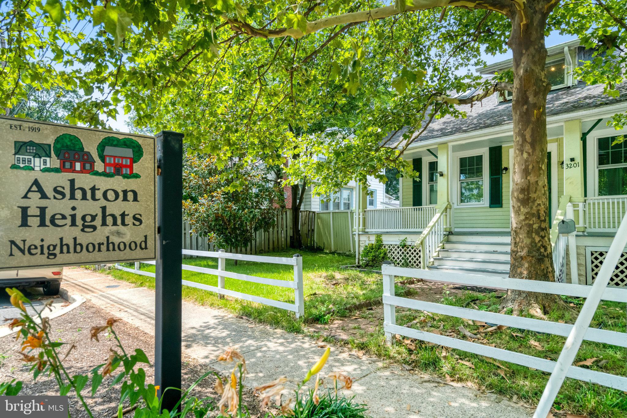 3201 N PERSHING DRIVE