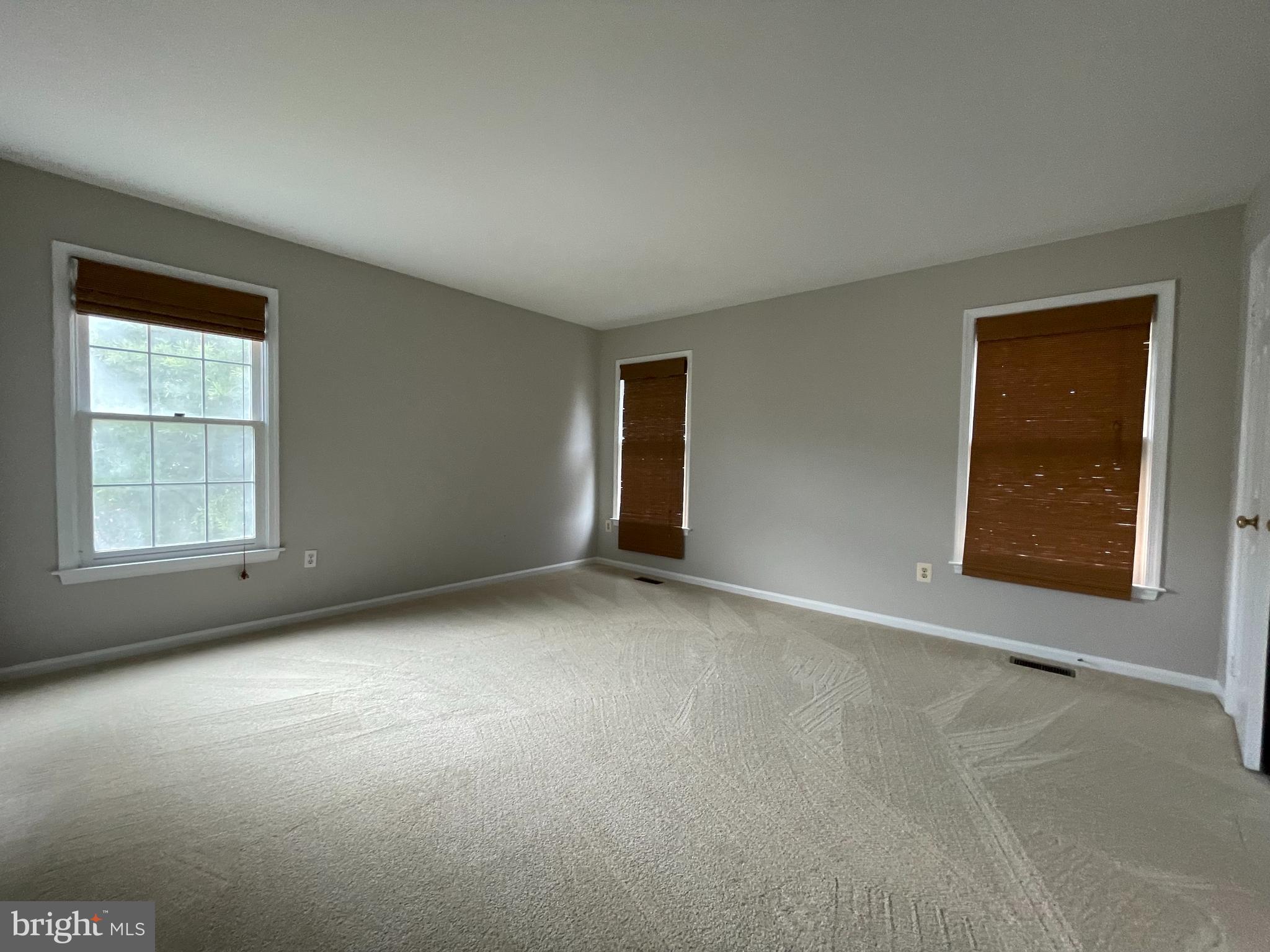 POPLAR TREE WOODS - Residential Lease