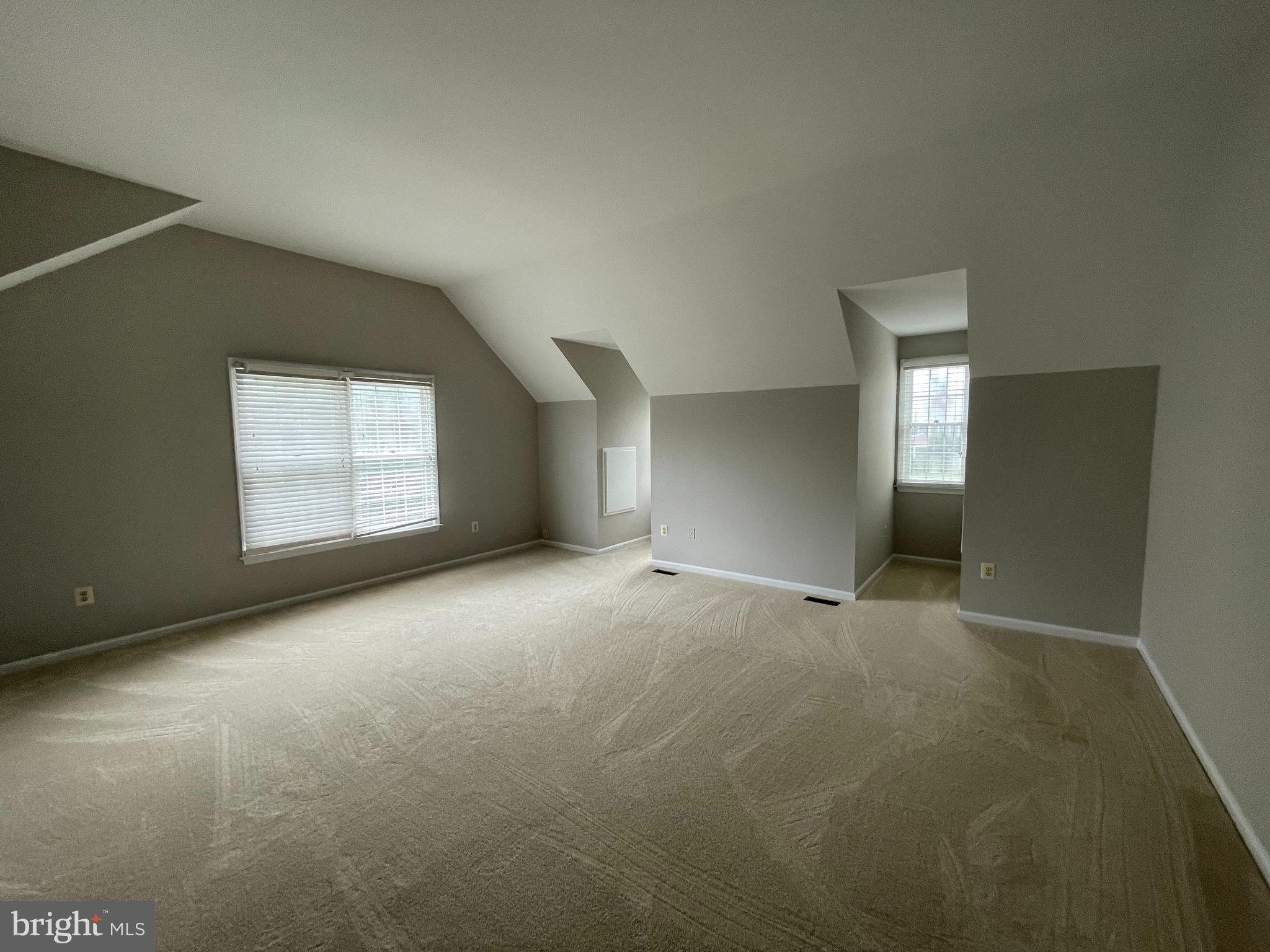 POPLAR TREE WOODS - Residential Lease