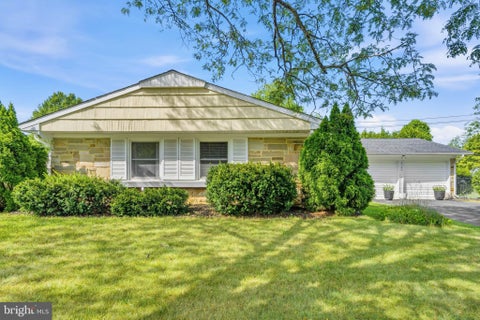 Photo of 3120 Trinity Drive, BOWIE, MD 20715 (MLS # MDPG2214250)