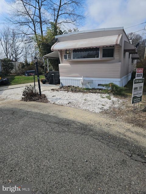 79 SHAMROCK CT. SOUTHAMPTON NJ 08088