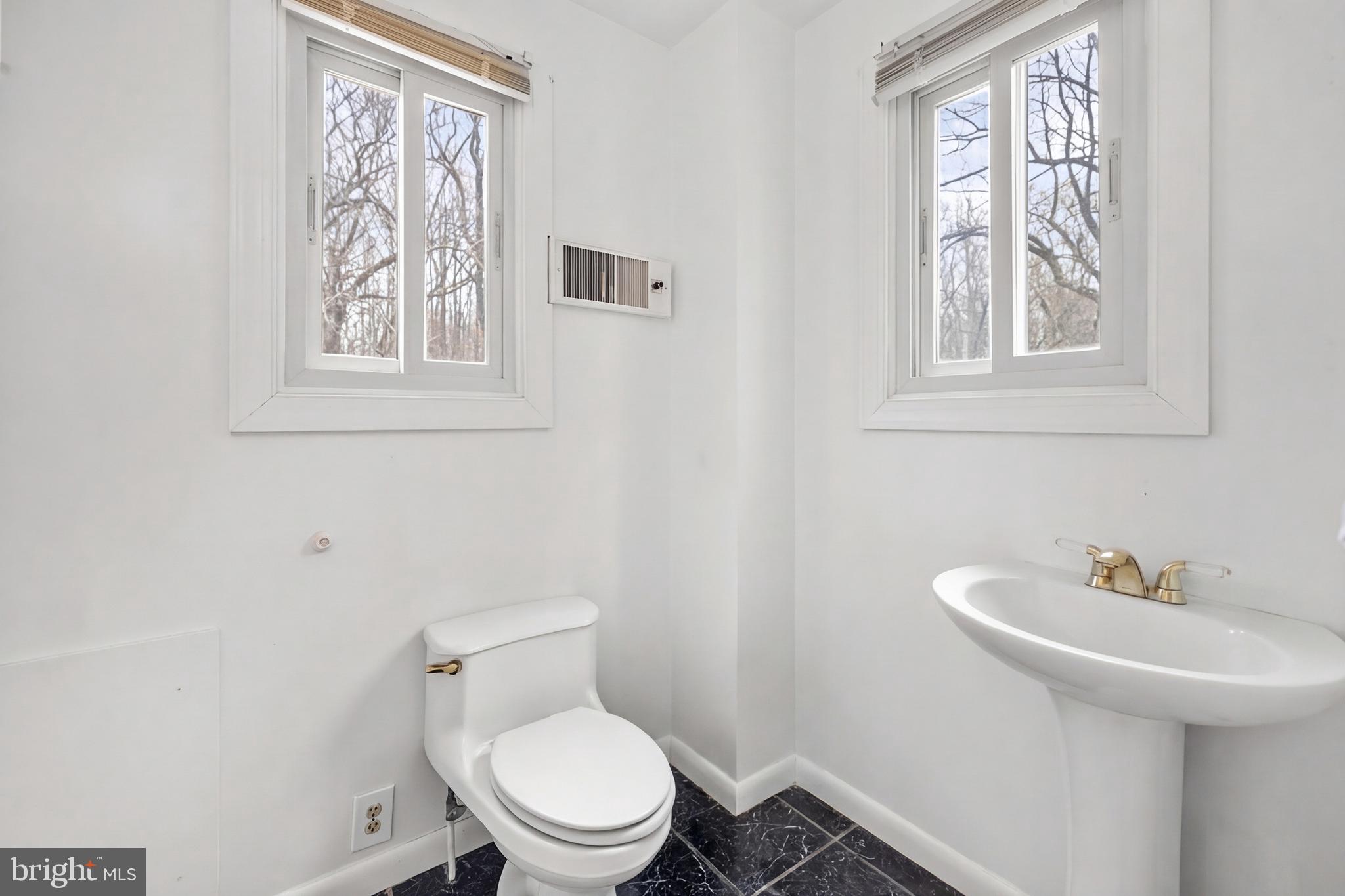 DAHLGREN ROAD - Residential