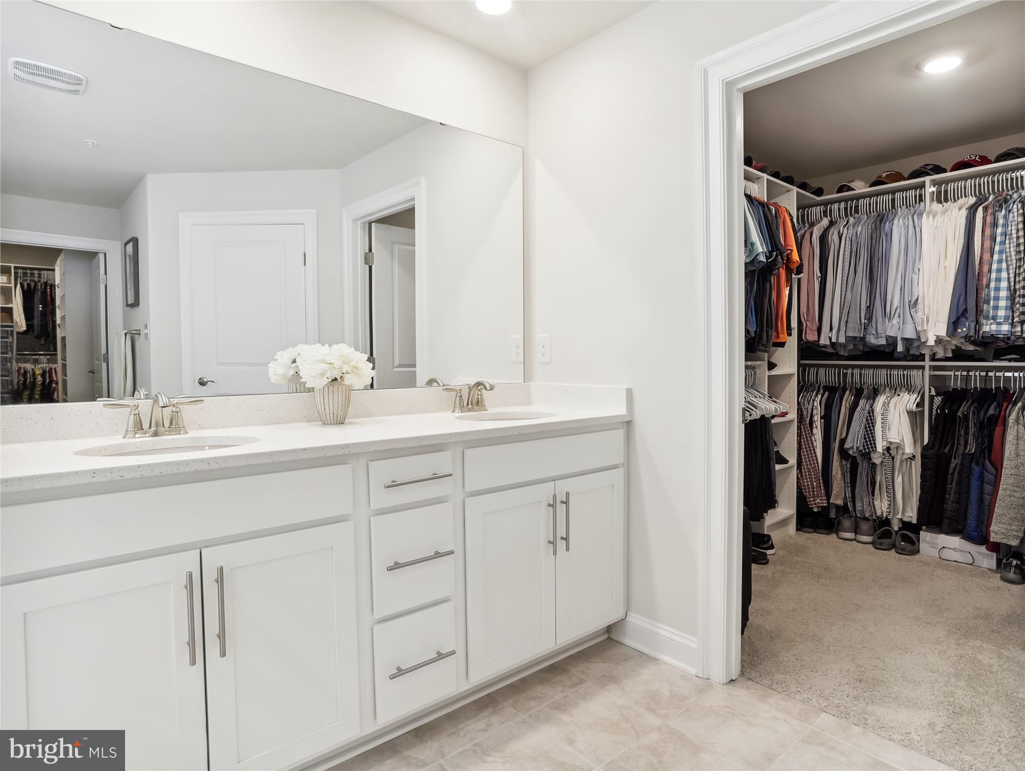 TWO RIVERS - Residential