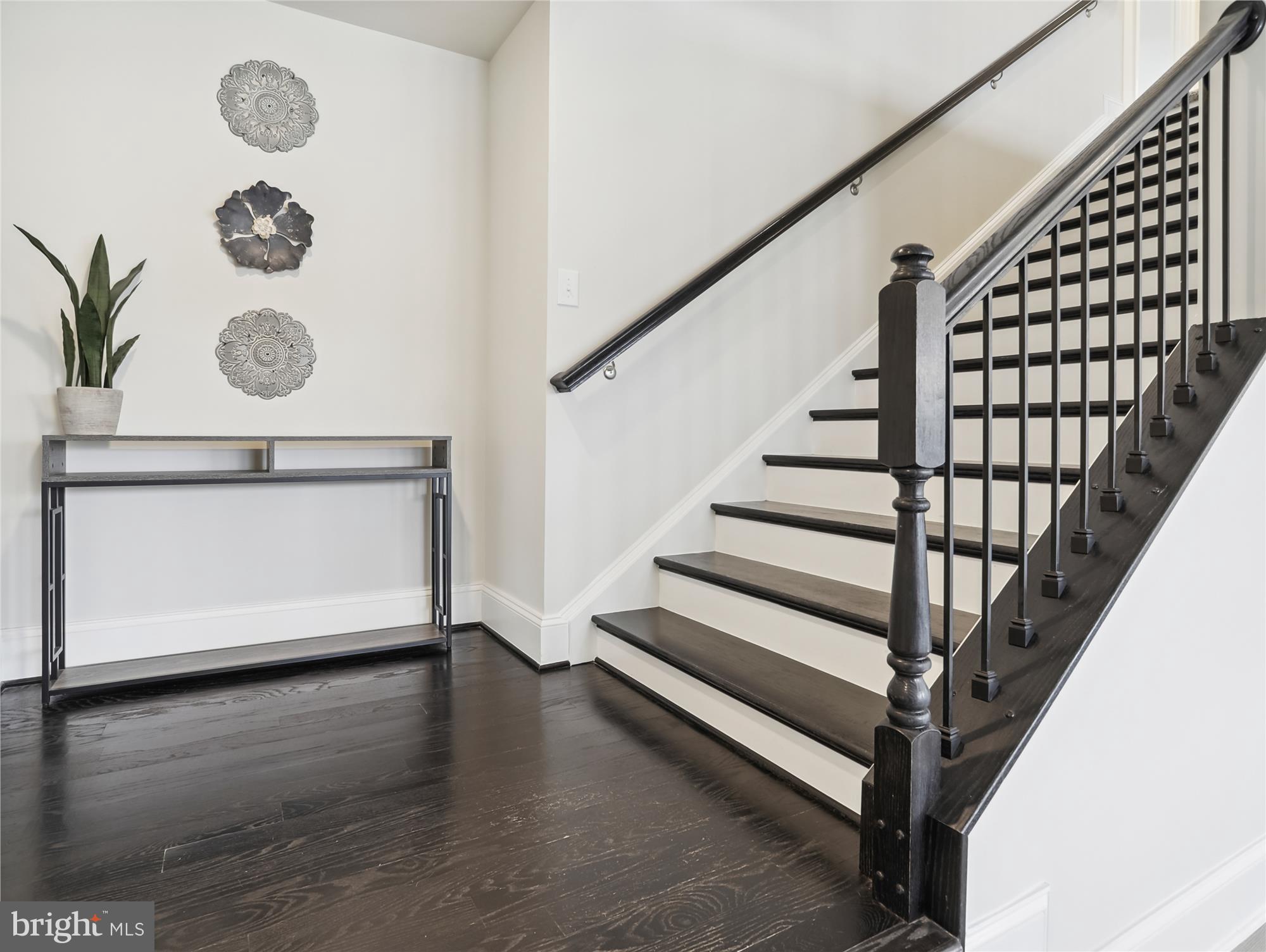 TWO RIVERS - Residential