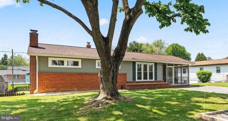 Welcome home to 18011 Oak Ridge Drive.  Don't let the sweet exterior fool you...this home is deceptively large with over 1,800 square feet of finished living space on 2 levels!  With 3 bedrooms, 1 full and 1/2 baths, and multiple spaces, there is definitely room to spread out and enjoy in this affordable beauty!  What haven't the sellers done here??? The list is expansive with most every "big ticket" item handled... how is that for peace of mind! On the approach you'll note the NEW siding, NEW ARCH SHINGLE ROOF, gutters and downspouts.  What may be less evident is some new windows and doors, foundation work and tree removal.  Greet guests or enjoy a nice thunderstorm or lazy spring evening in the  NEWLY screened-in porch!  Upon entering the home, the first room could serve in many capacities but was used by the sellers as a dining room.  This space leads into the kitchen which provides access to the downstairs level, as well as the backyard.  The backyard was fully fenced (and surveyed/staked) in 2021.  Enjoy a cup or glass of your favorite beverage on the re-finished back porch!  Continue from the kitchen to the ample living room with a large window and original hardwoods.  The hall leads to 3 bedrooms-the expectant size of ranch homes in this era- as well as the main bath.  This bathroom was gutted and re-done including all plumbing in 2022.  Downstairs you will find a dedicated laundry/storage room, a large family room with a wood burning fireplace, as well as  a large room to adapt to whatever you wish.  A second bathroom rounds out the spaces on the lower level as well as direct access to the back yard.
Conveniently located just minutes from I70, the Outlets and other shopping/attractions, this well priced home ticks so many boxes!