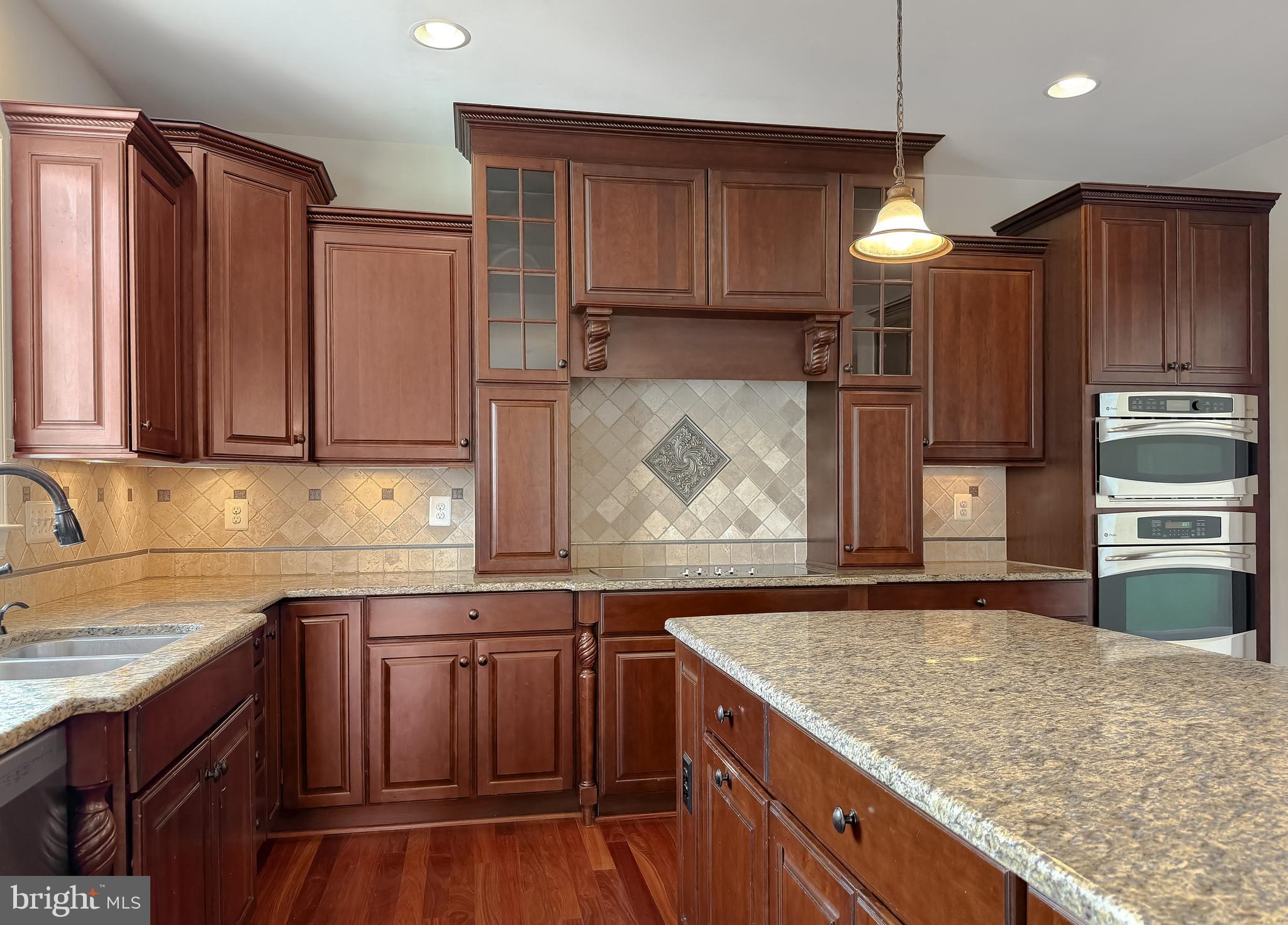 LEONARDS GRANT - Residential