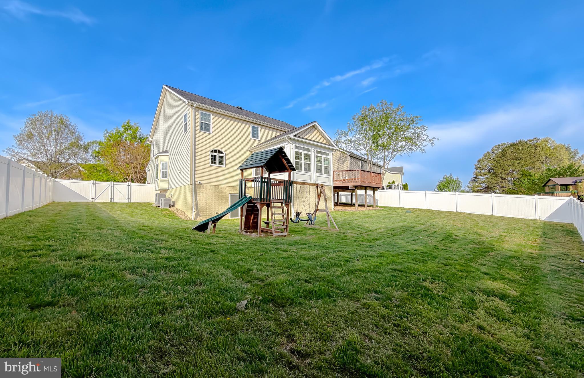 LEONARDS GRANT - Residential