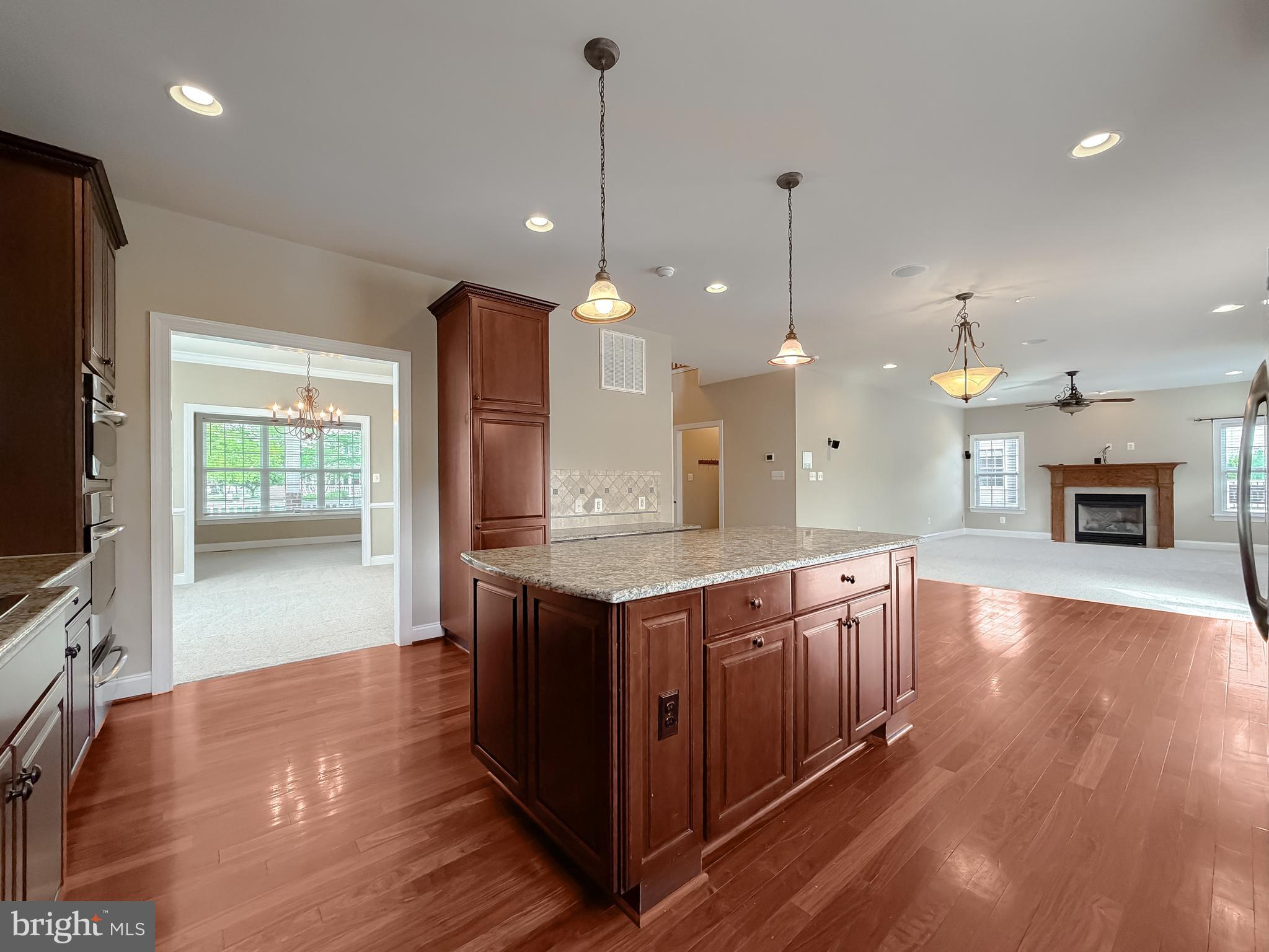 LEONARDS GRANT - Residential