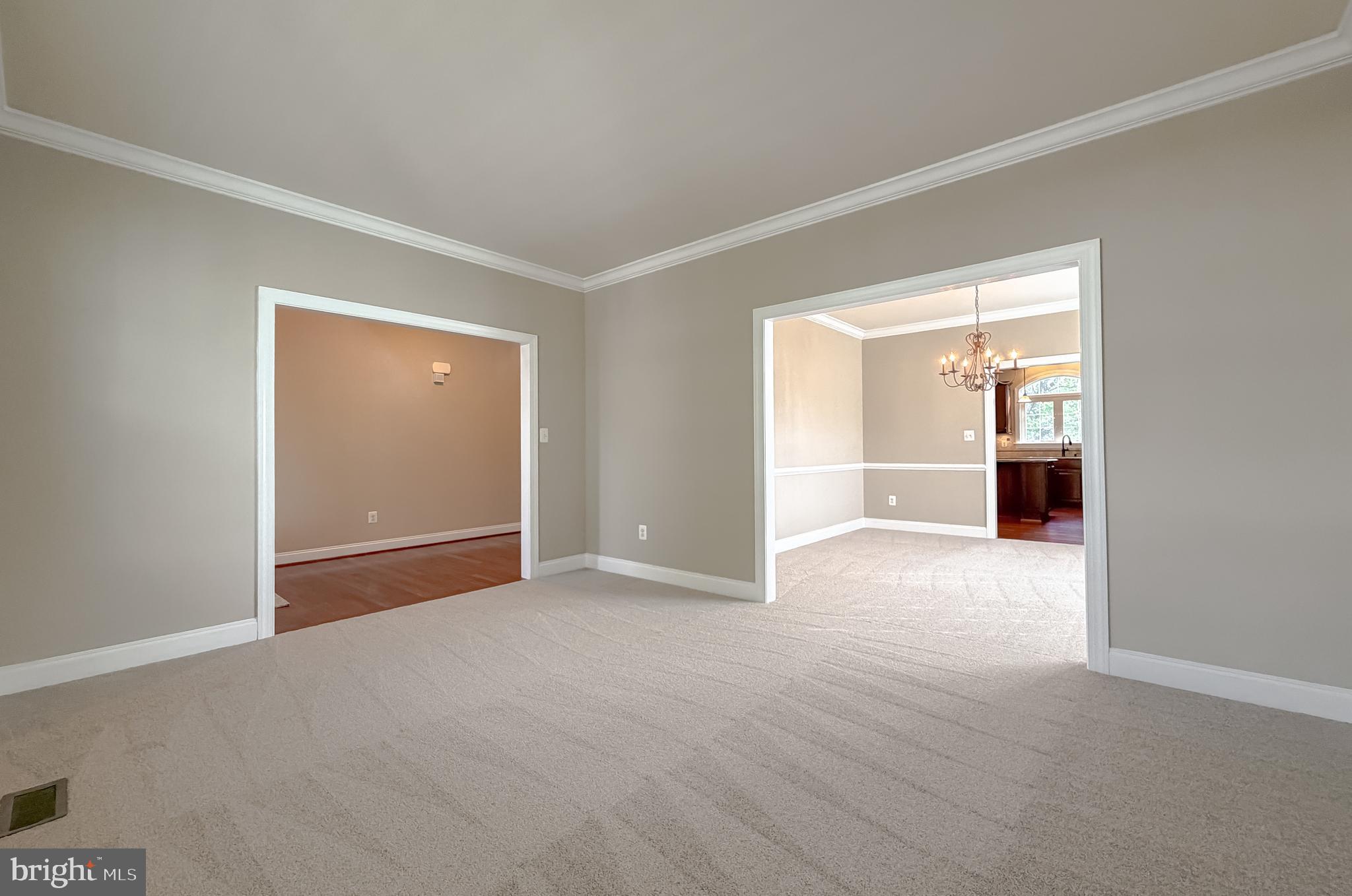 LEONARDS GRANT - Residential