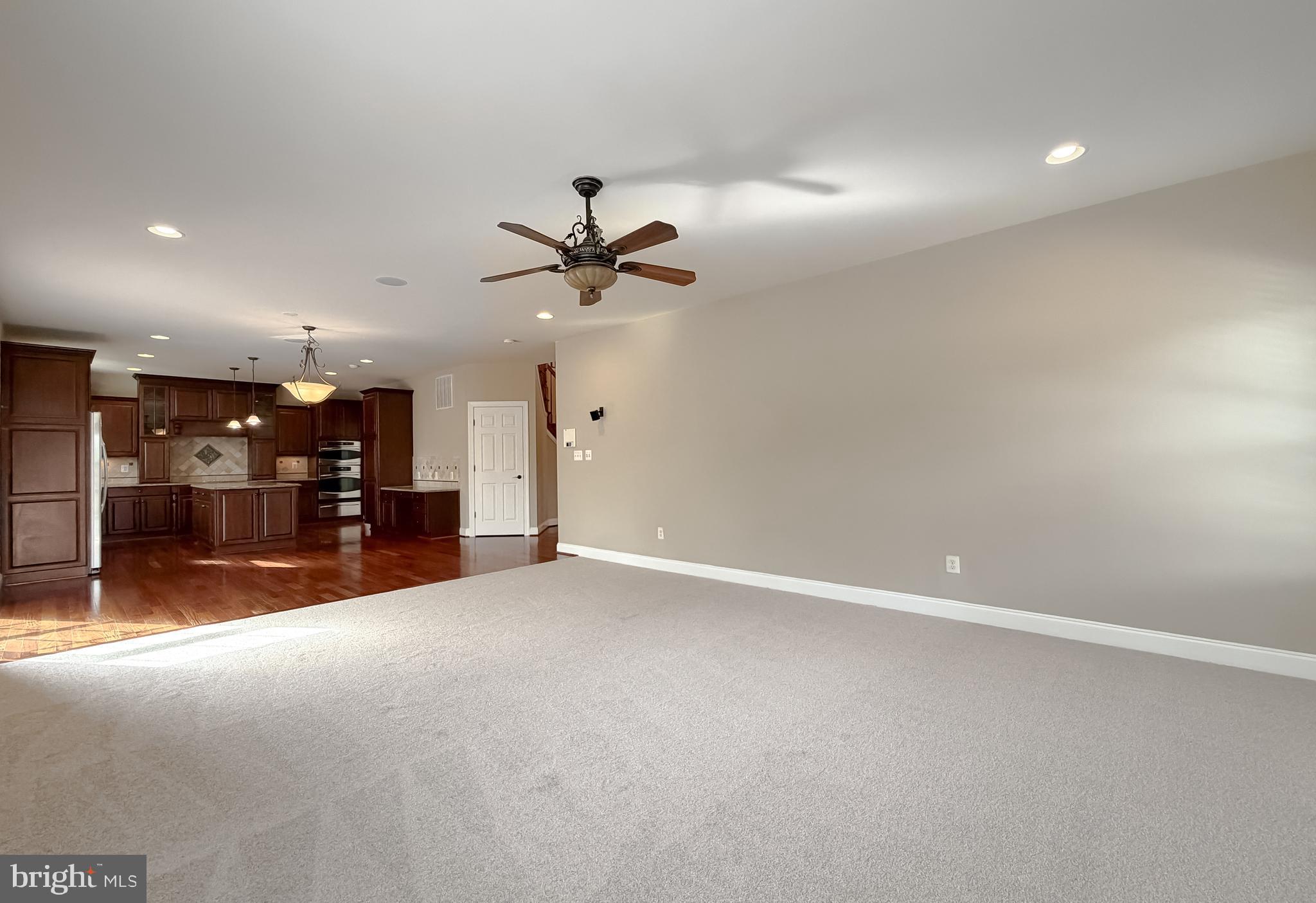 LEONARDS GRANT - Residential